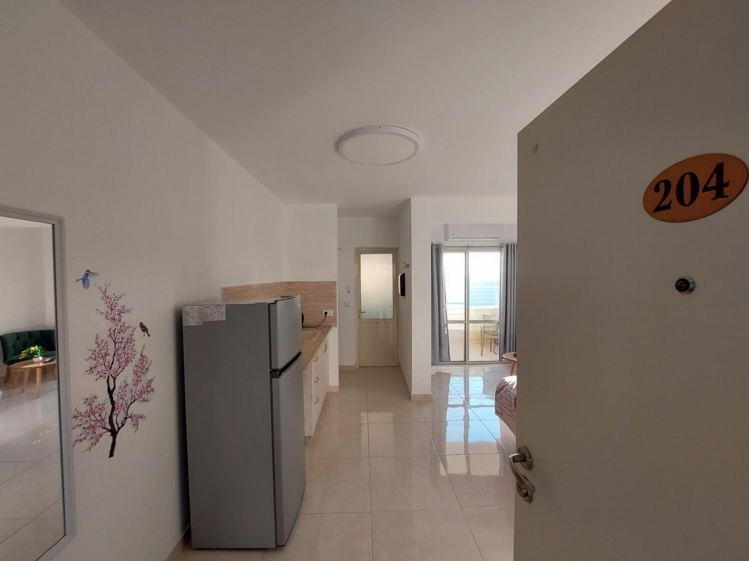 Deluxe Double Room with Balcony - Photo 6