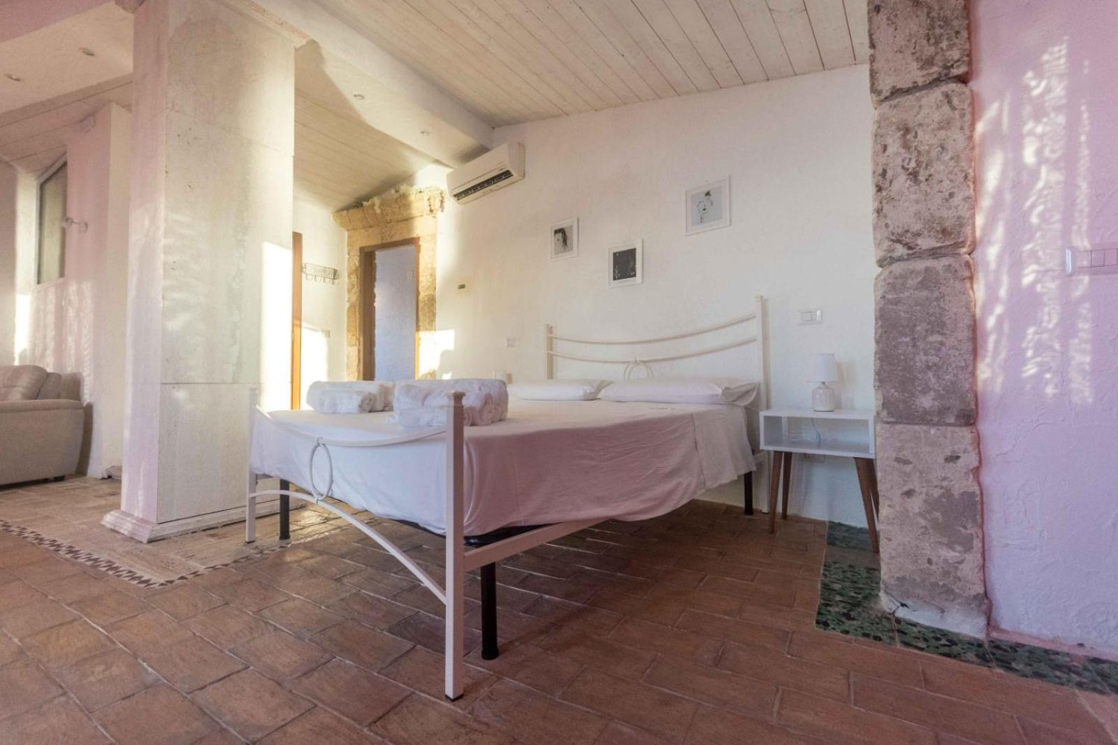 Deluxe Triple Room with Sea View