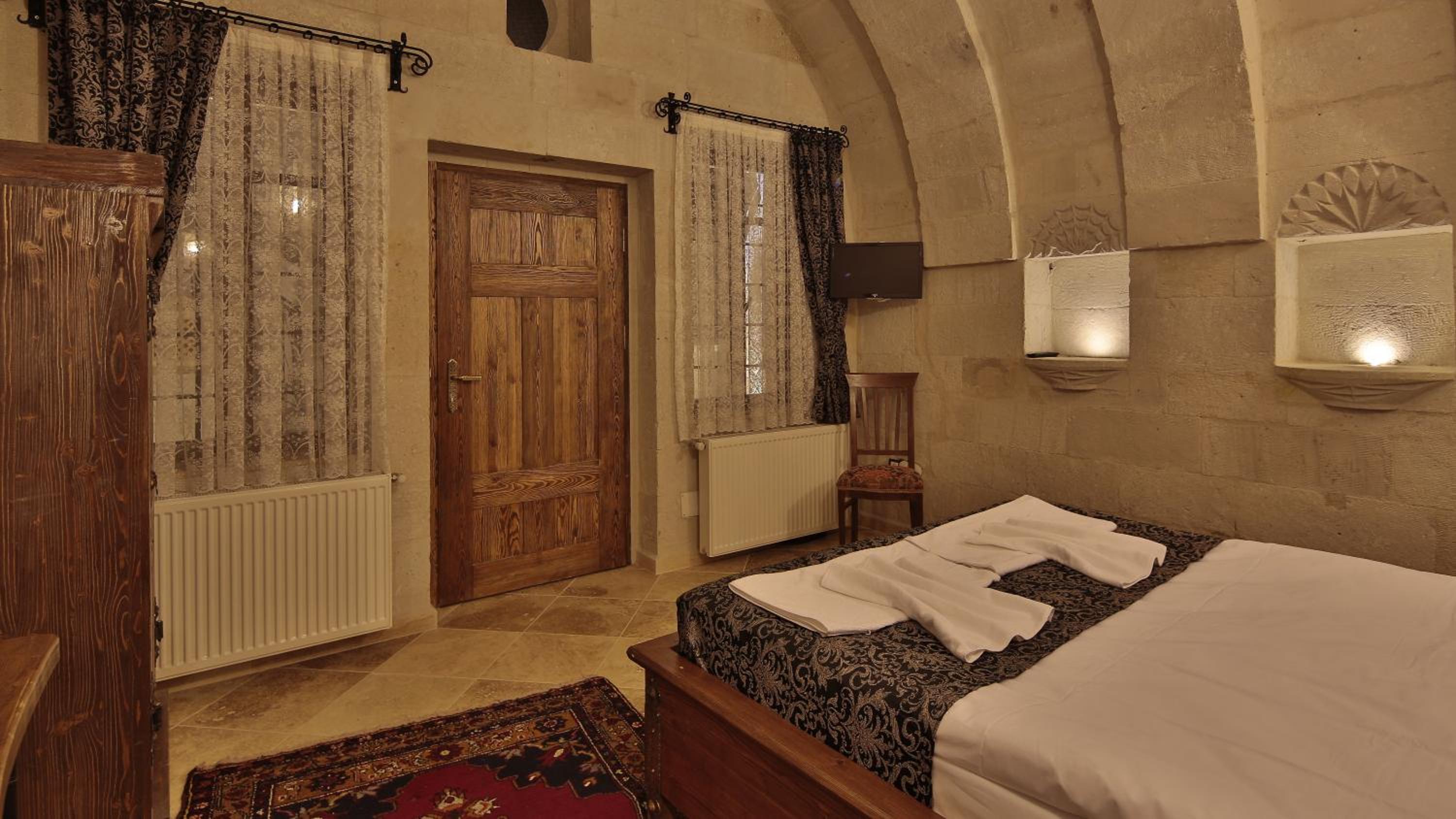 Deluxe Double Room - Photo 7
