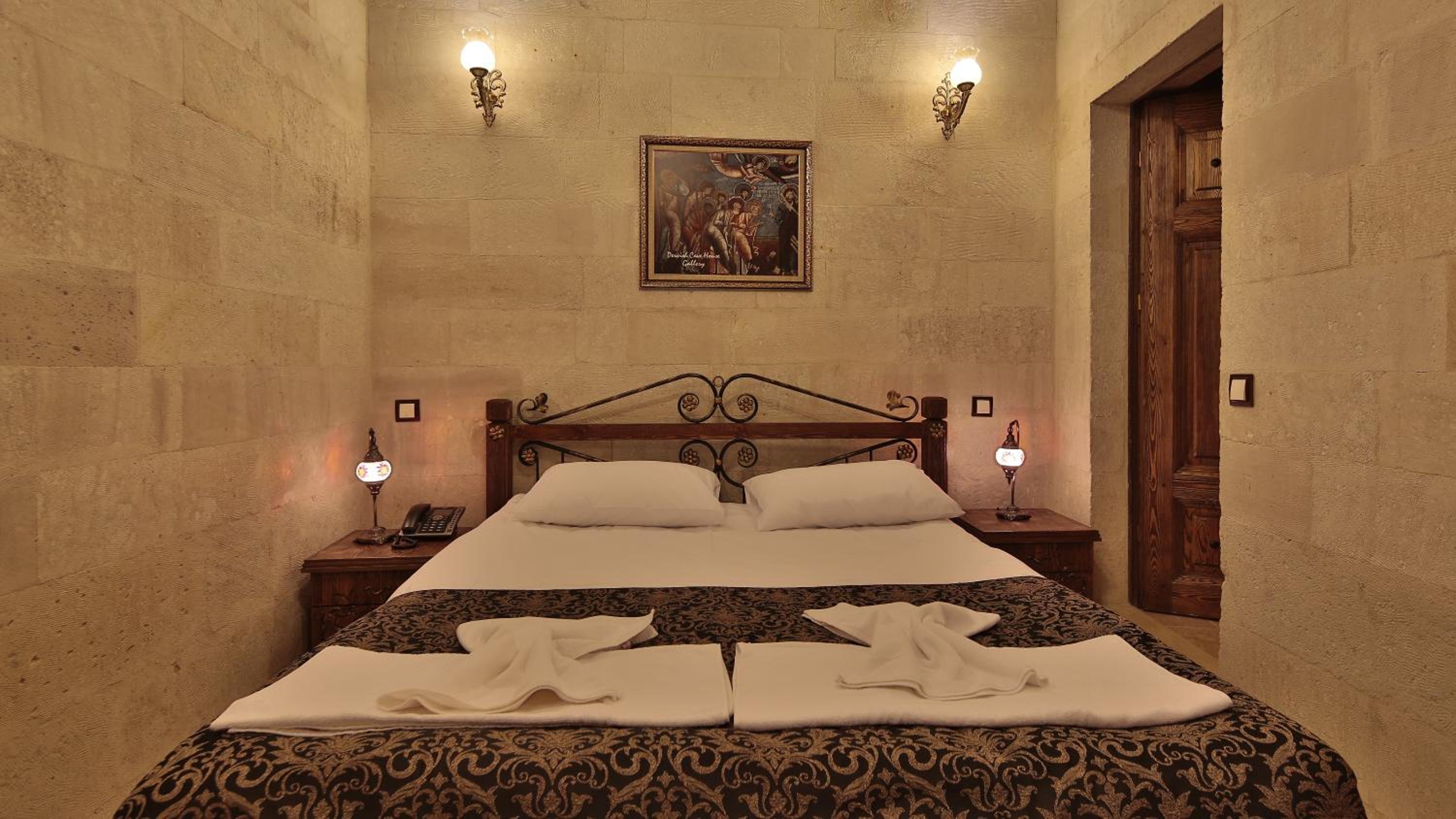 Deluxe Double Room - Photo 1