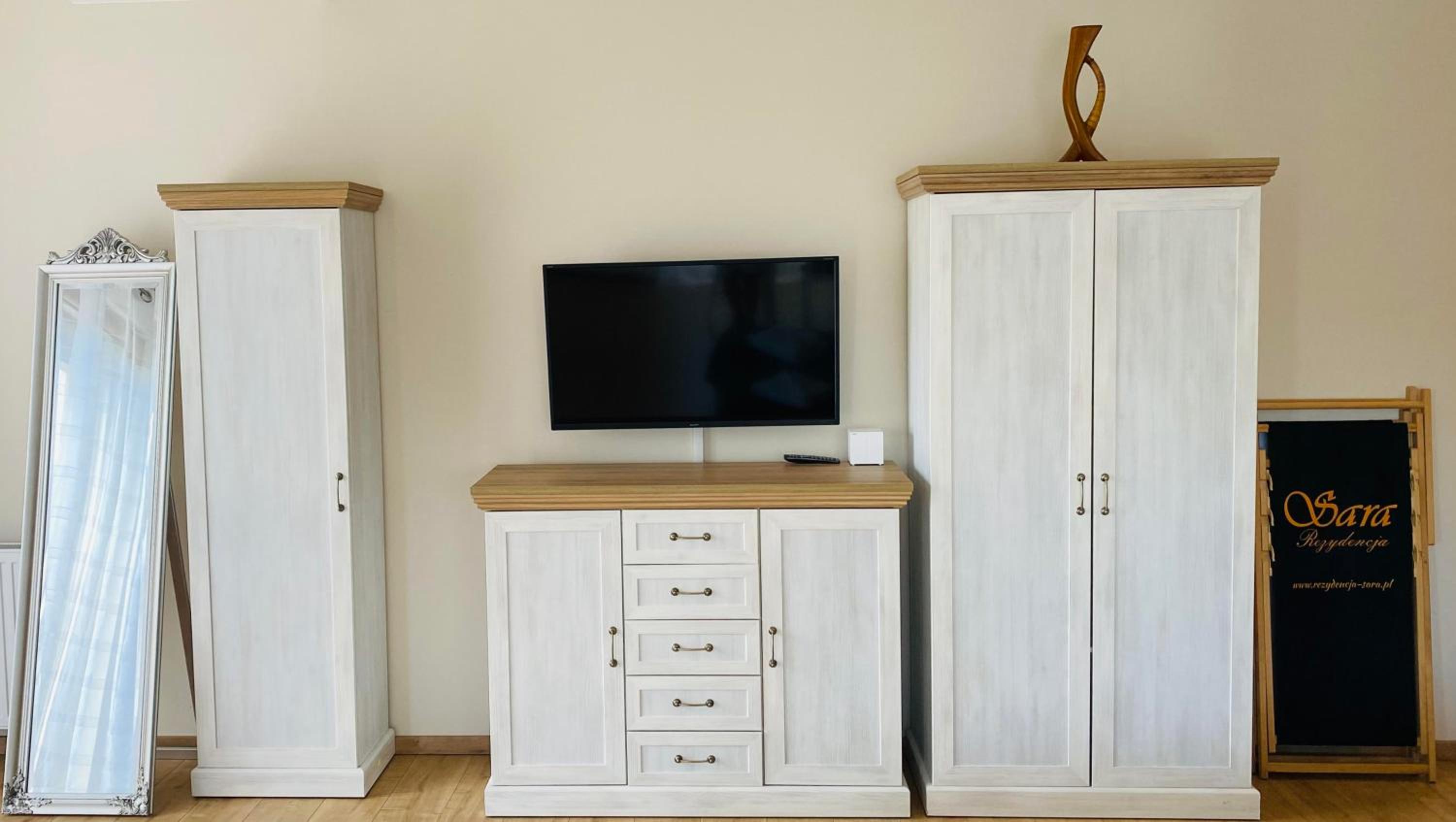 Studio Apartment photo 1