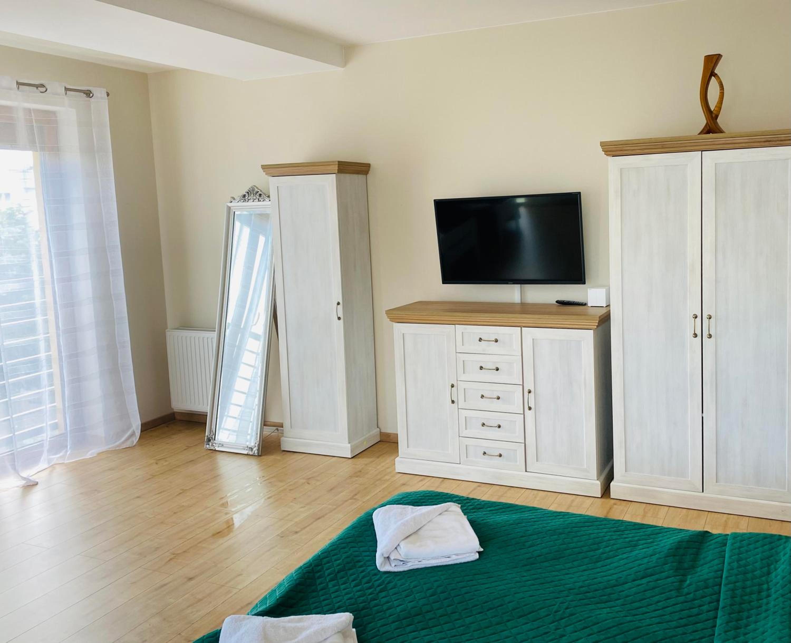Studio Apartment photo 2