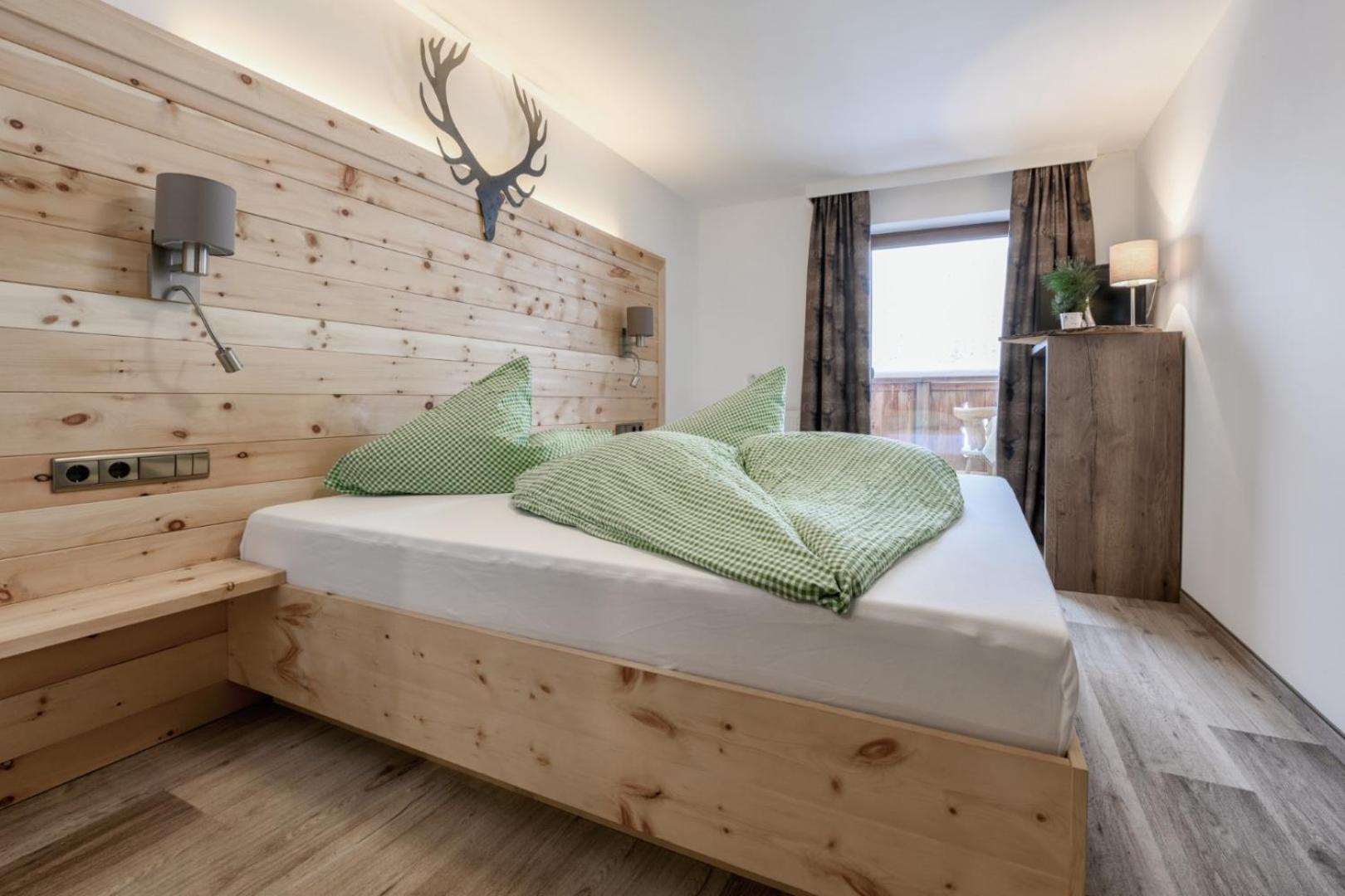 Deluxe Double Room with Balcony photo 1