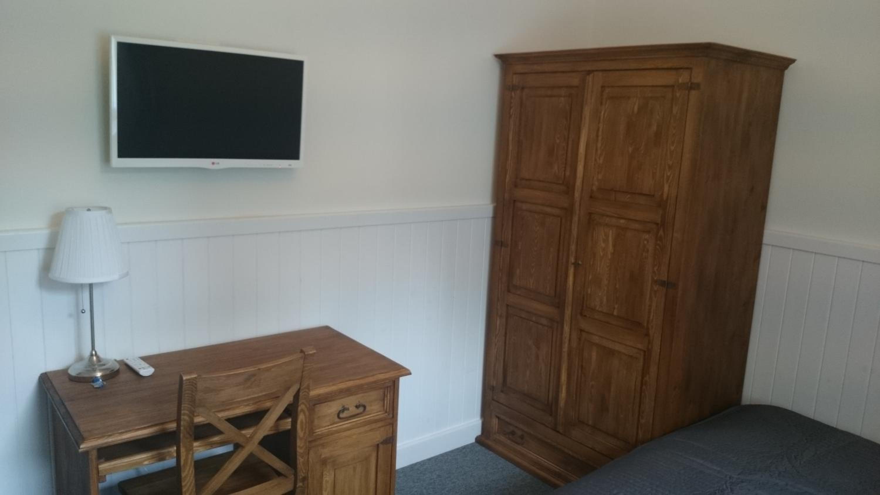 Studio Apartment photo 3