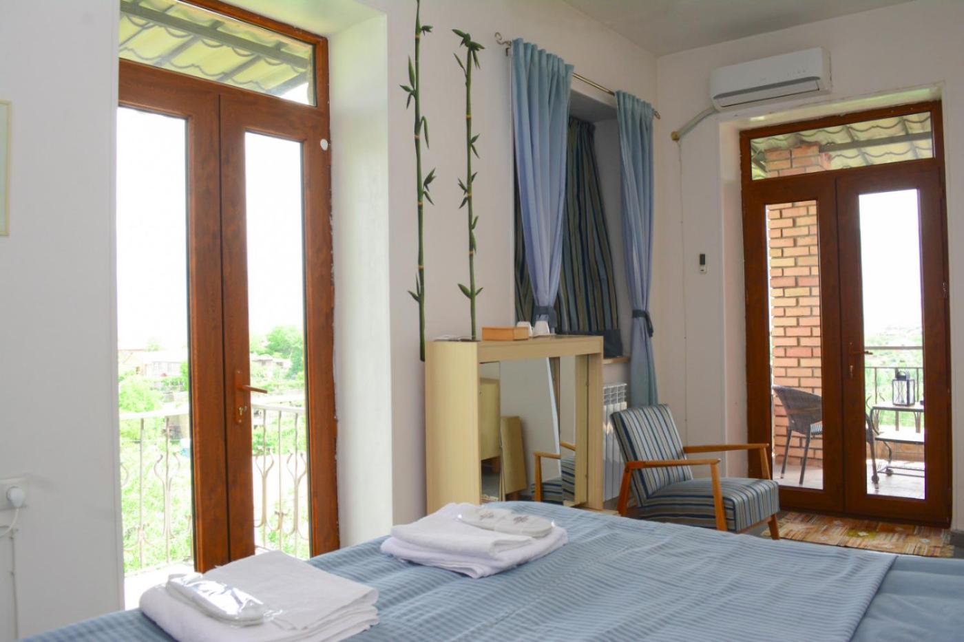 Double Room with Two Balconies photo 1