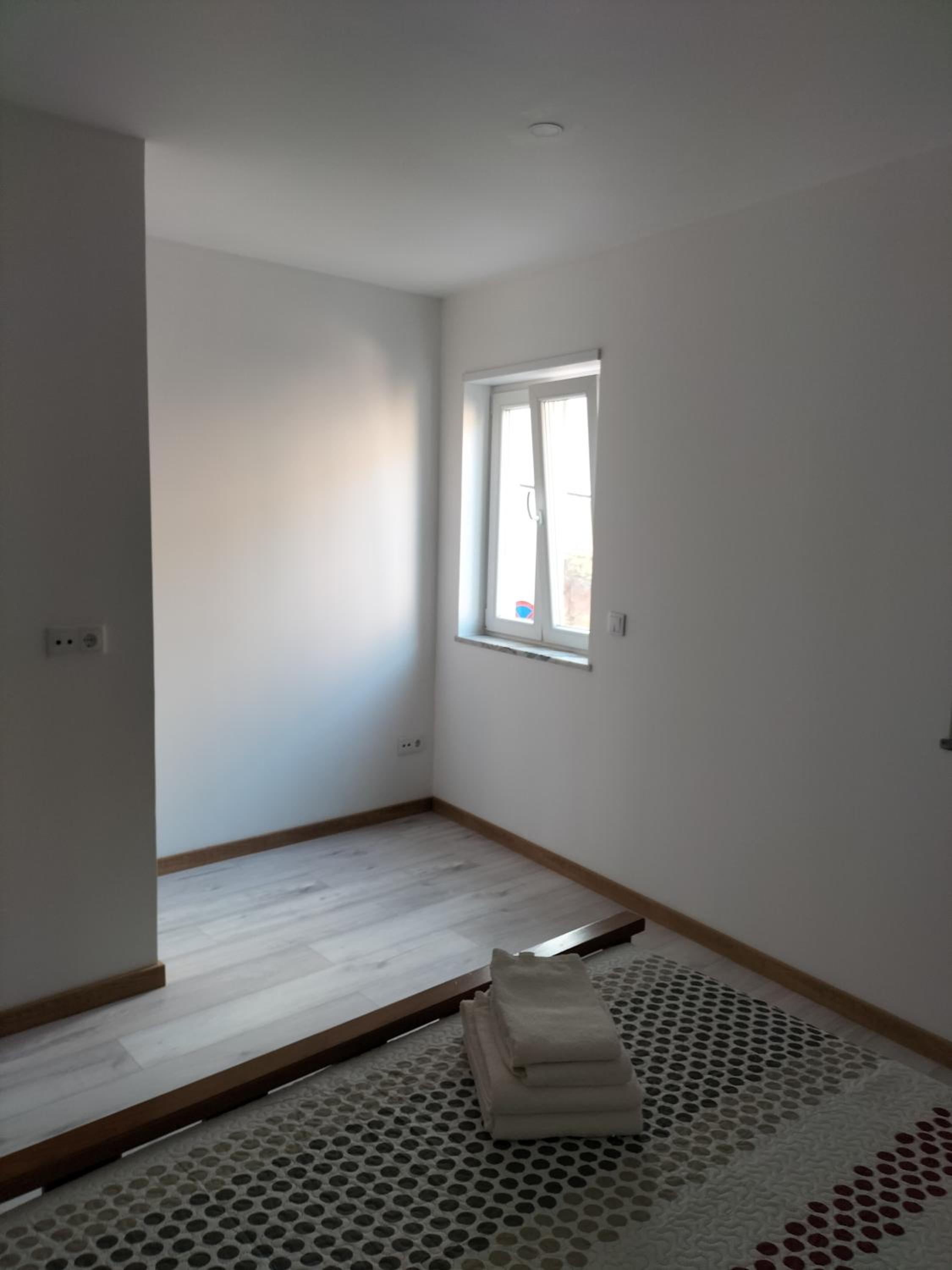 Apartment - Split Level photo 3