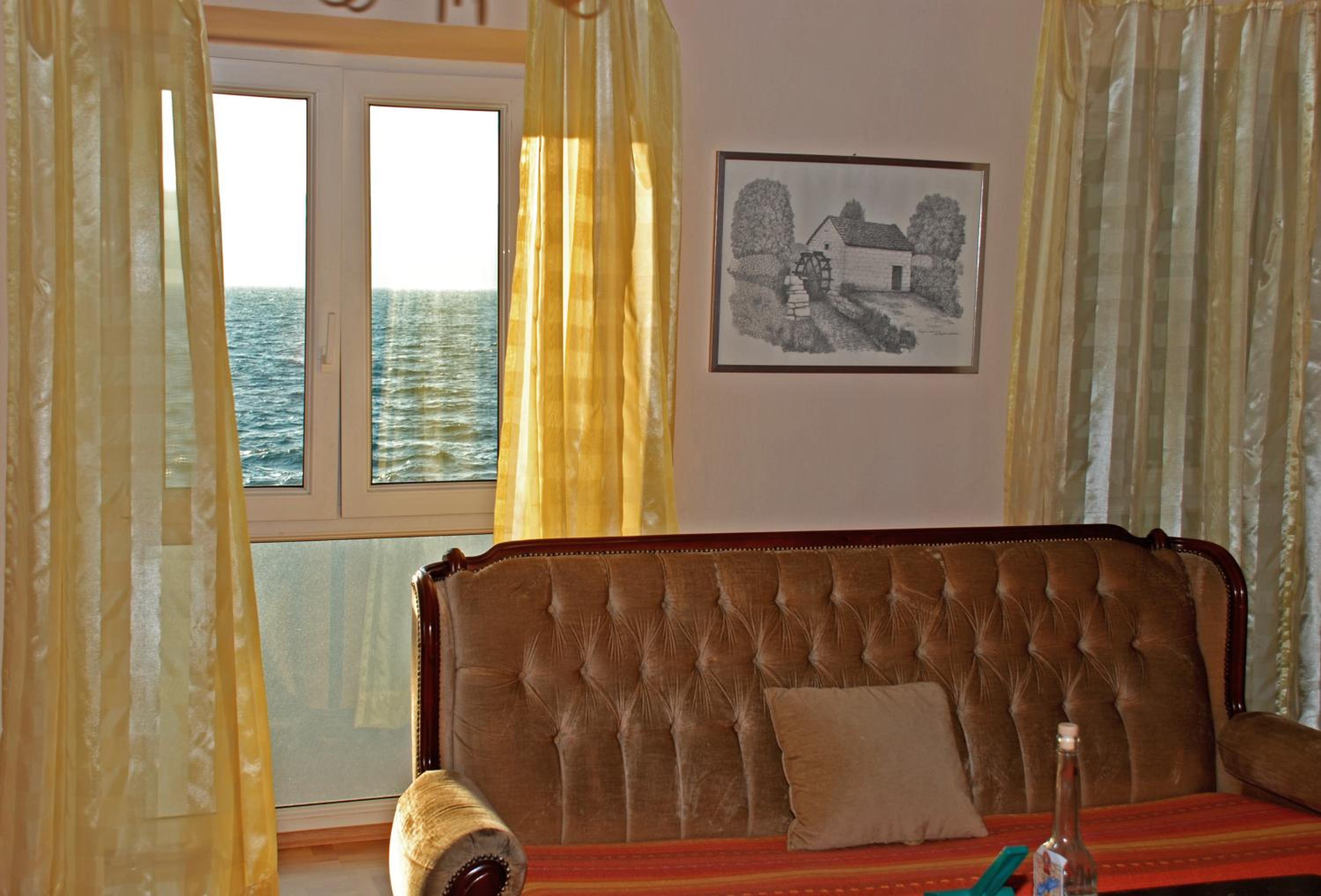 Deluxe Queen Room photo 2