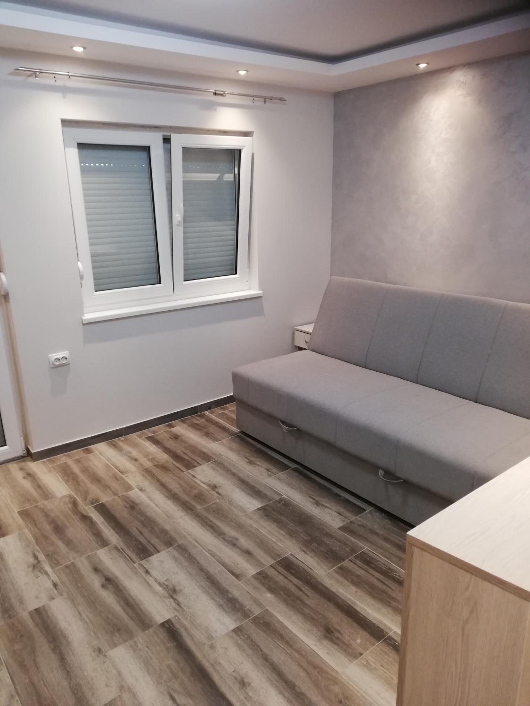 One-Bedroom Apartment with View photo 2
