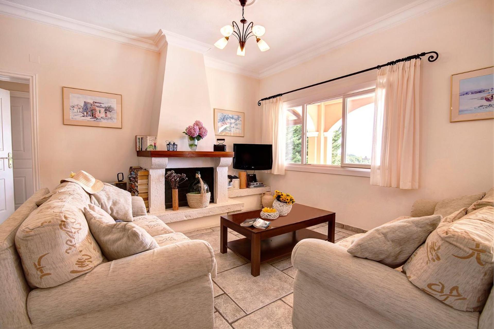 Villa photo 3