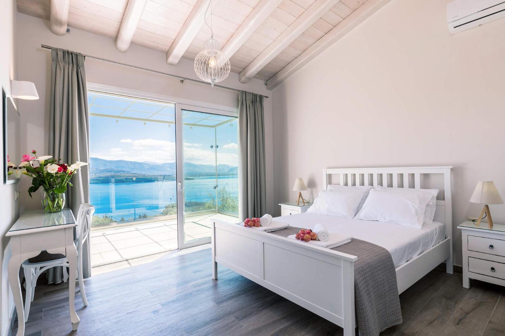 Villa photo 1