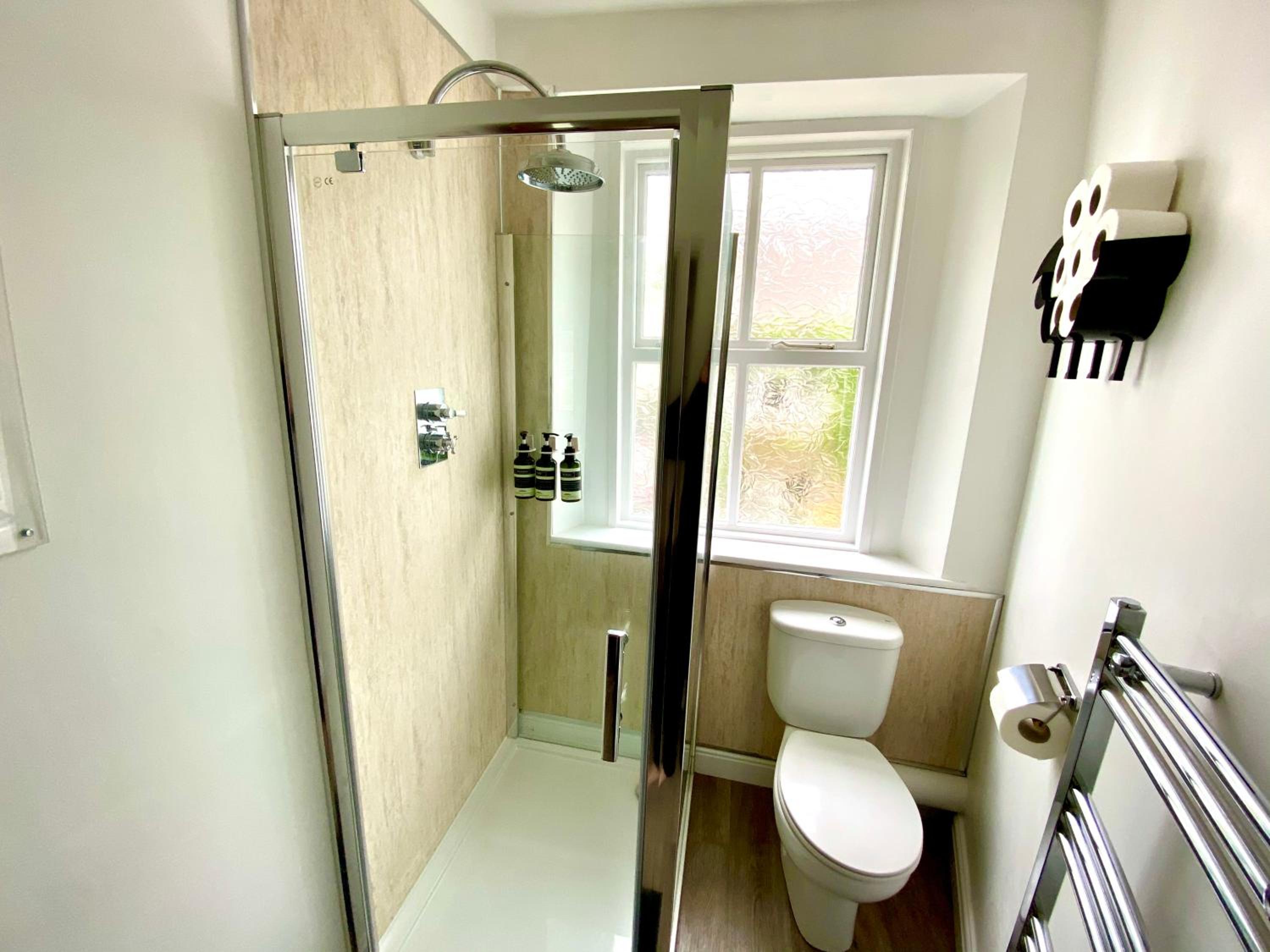 Three-Bedroom House photo 2