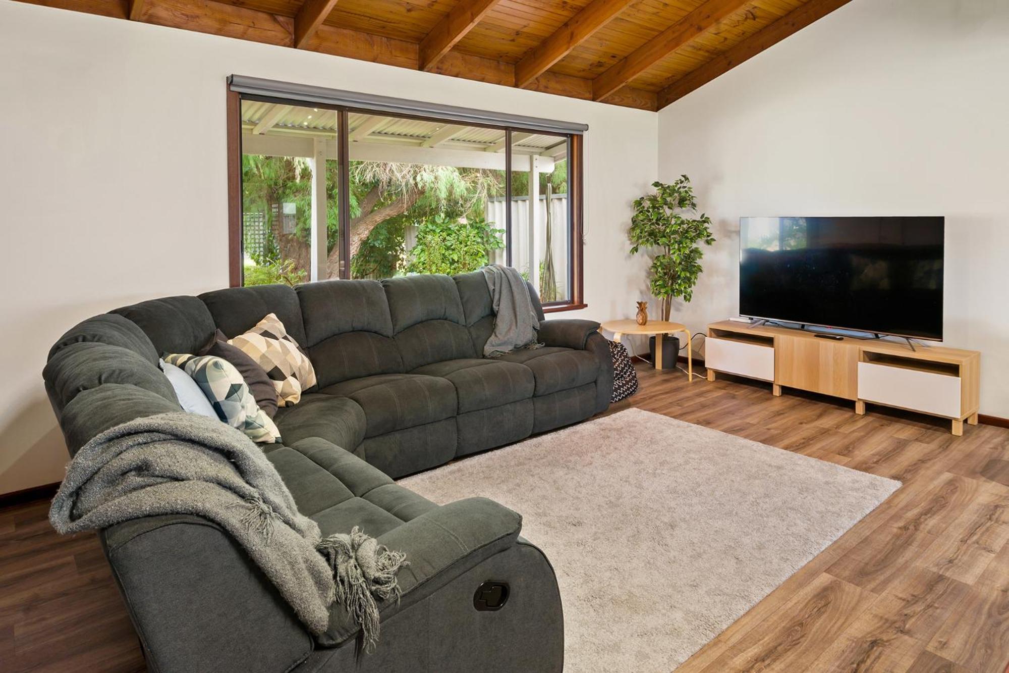 Three-Bedroom House photo 1