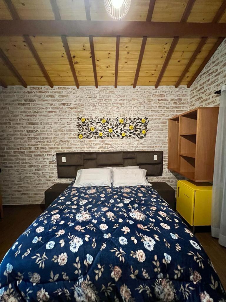 Deluxe Room (1 adult + 1 child) - Photo 4