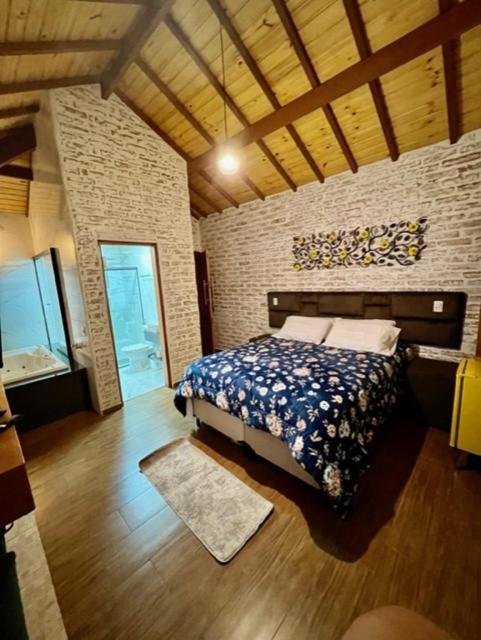 Deluxe Room (1 adult + 1 child) - Photo 6