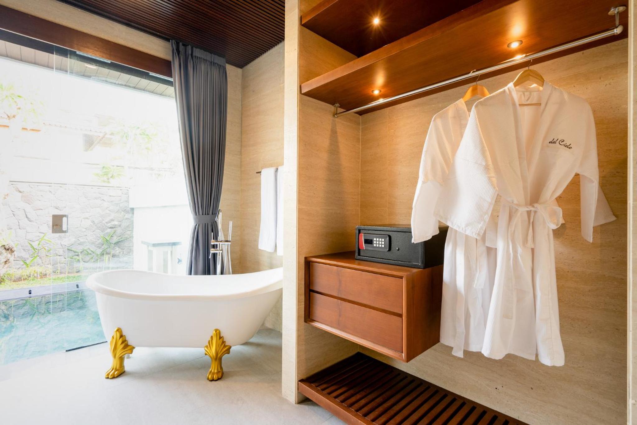 One-Bedroom Villa with Private Pool - Photo 4