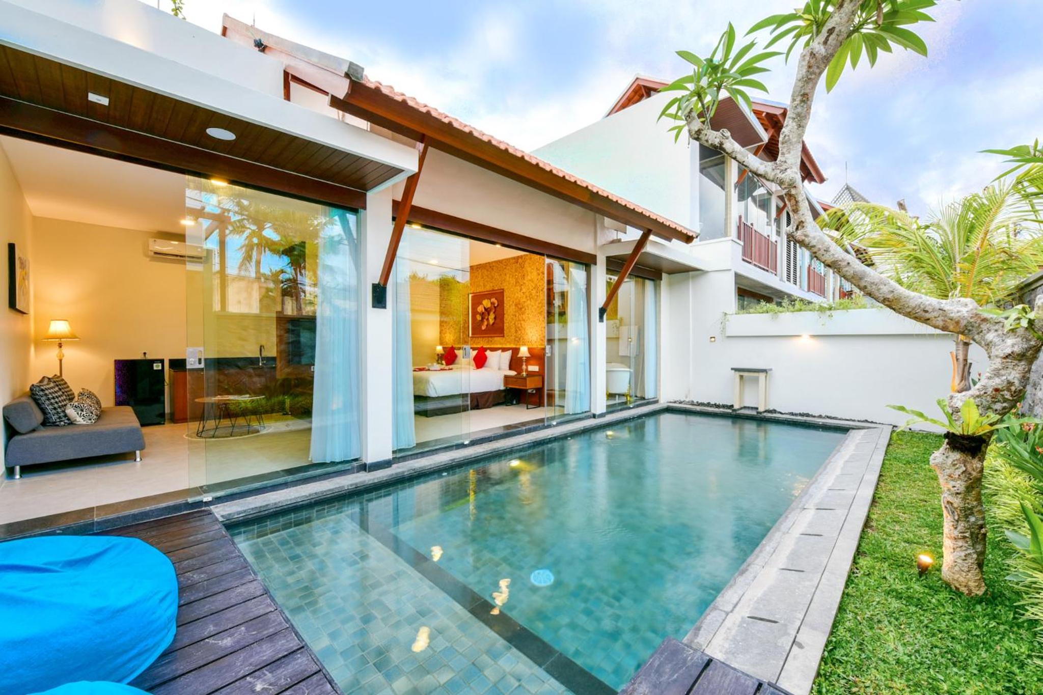 One-Bedroom Villa with Private Pool - Photo 11