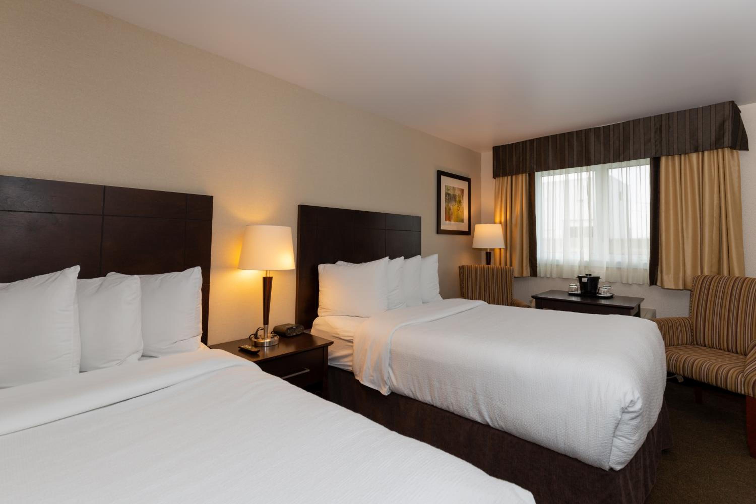 Classic Double Room with Two Double Beds - Non-Smoking - Photo 3