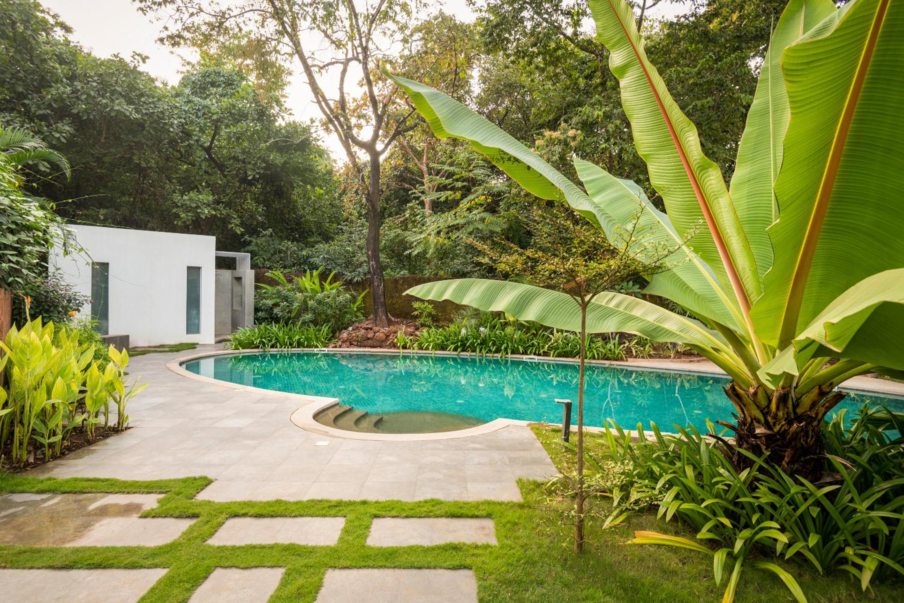 El Sereno 01|Common Pool |Ground Floor|Garden|Patio photo 2