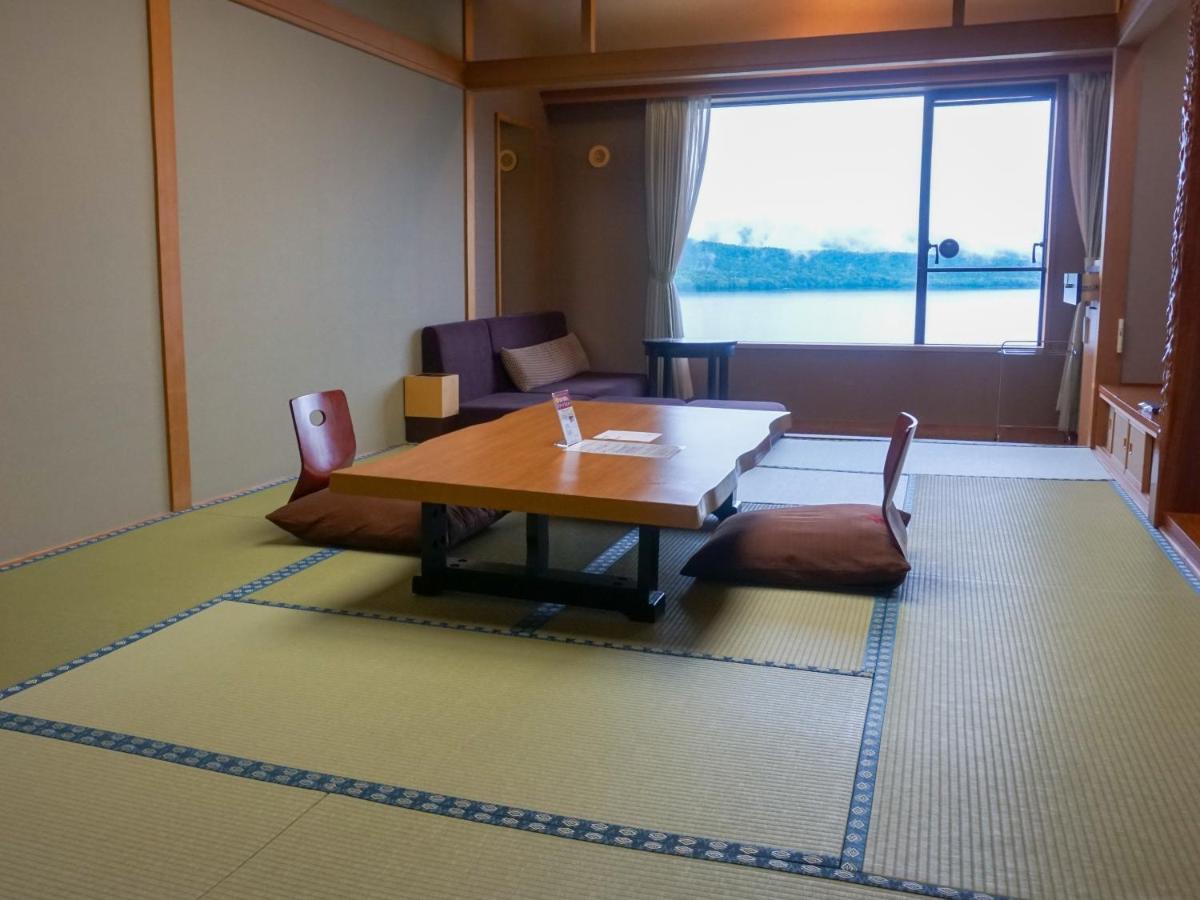 Japanese-Style Room with Modular Bath with Lake View - Non-Smoking photo 3