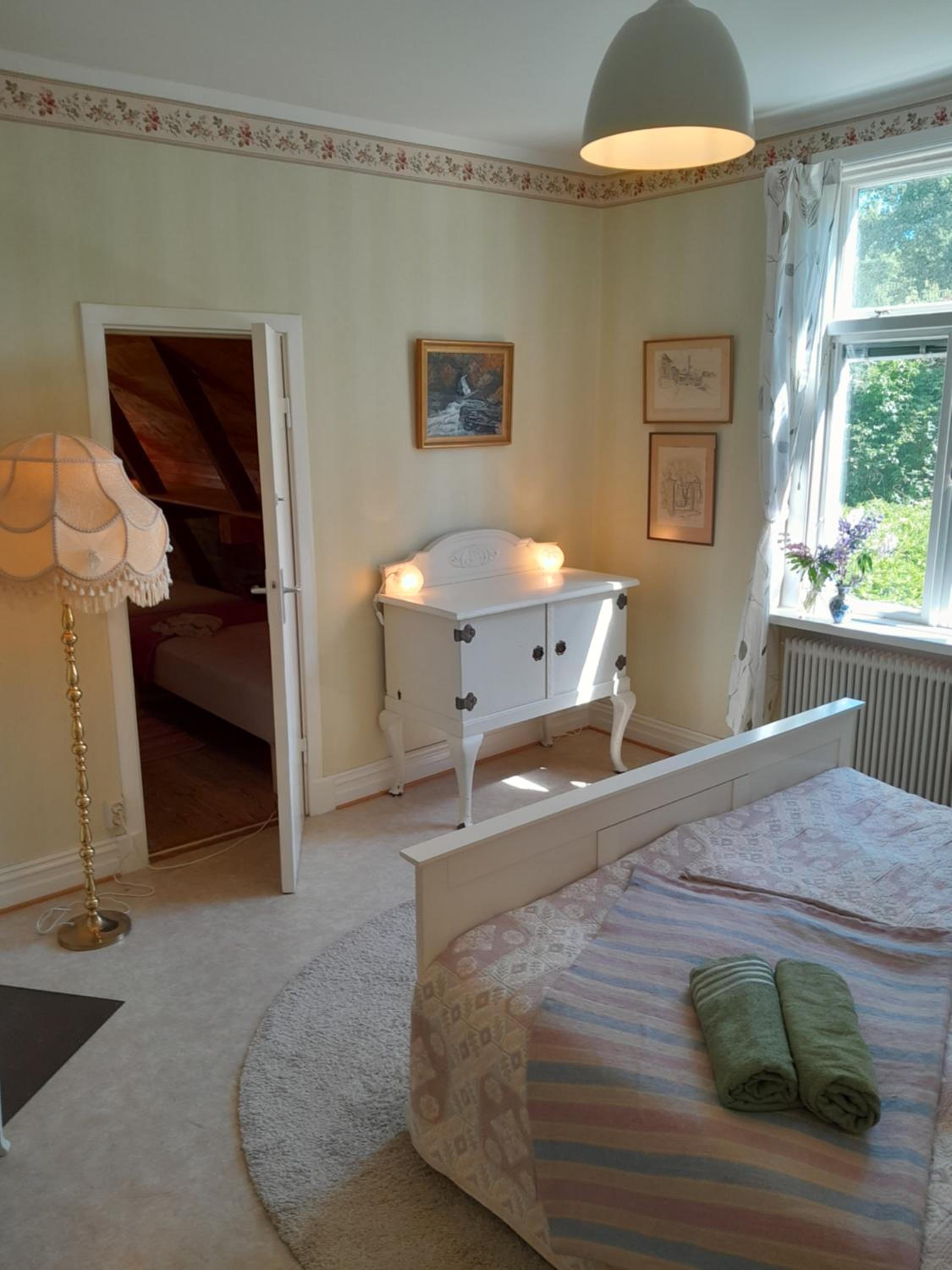 Deluxe Family Room - Photo 9