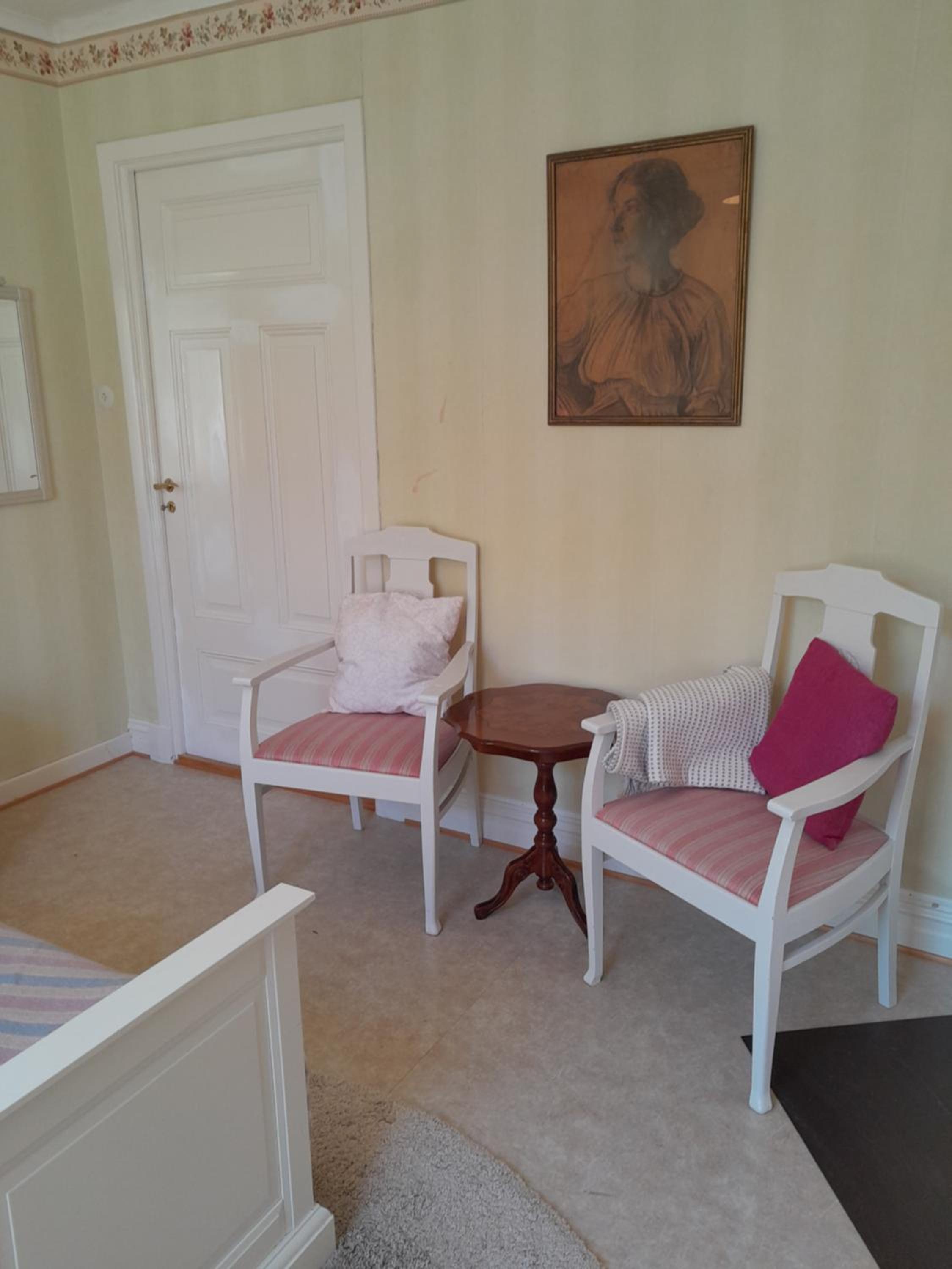 Deluxe Family Room - Photo 11
