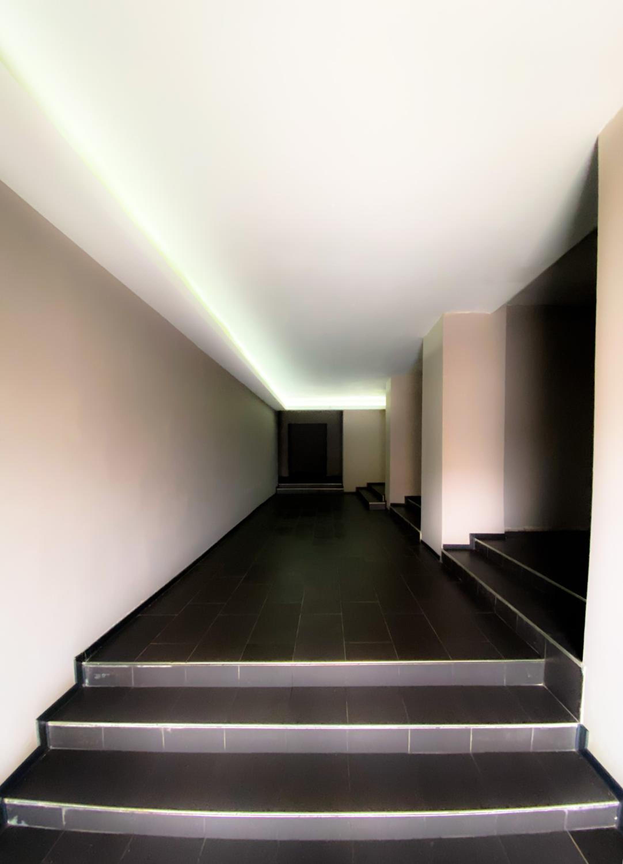 One-Bedroom Apartment - Photo 11