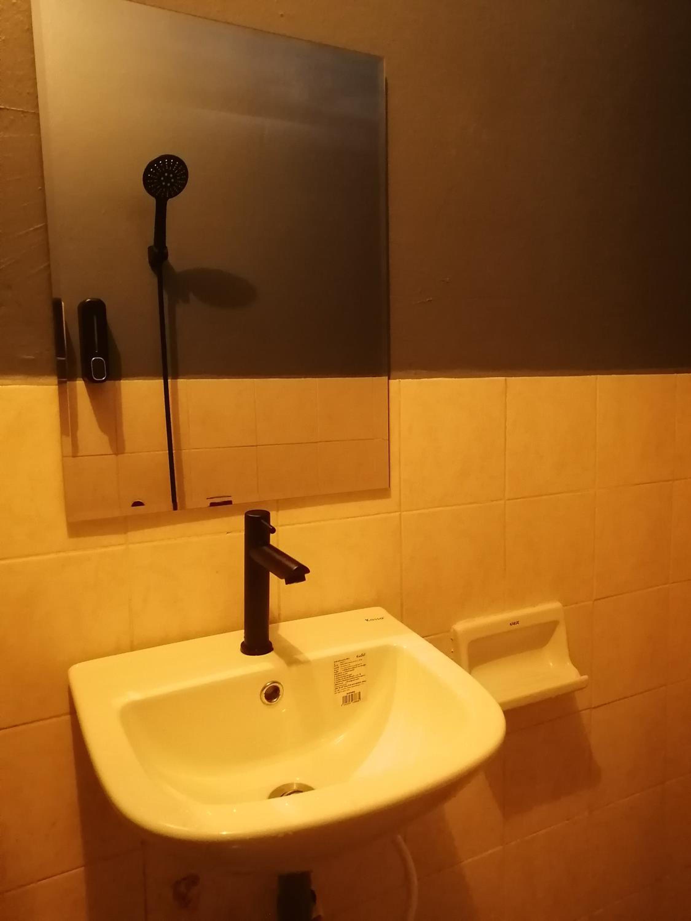 Budget Single Room photo 3