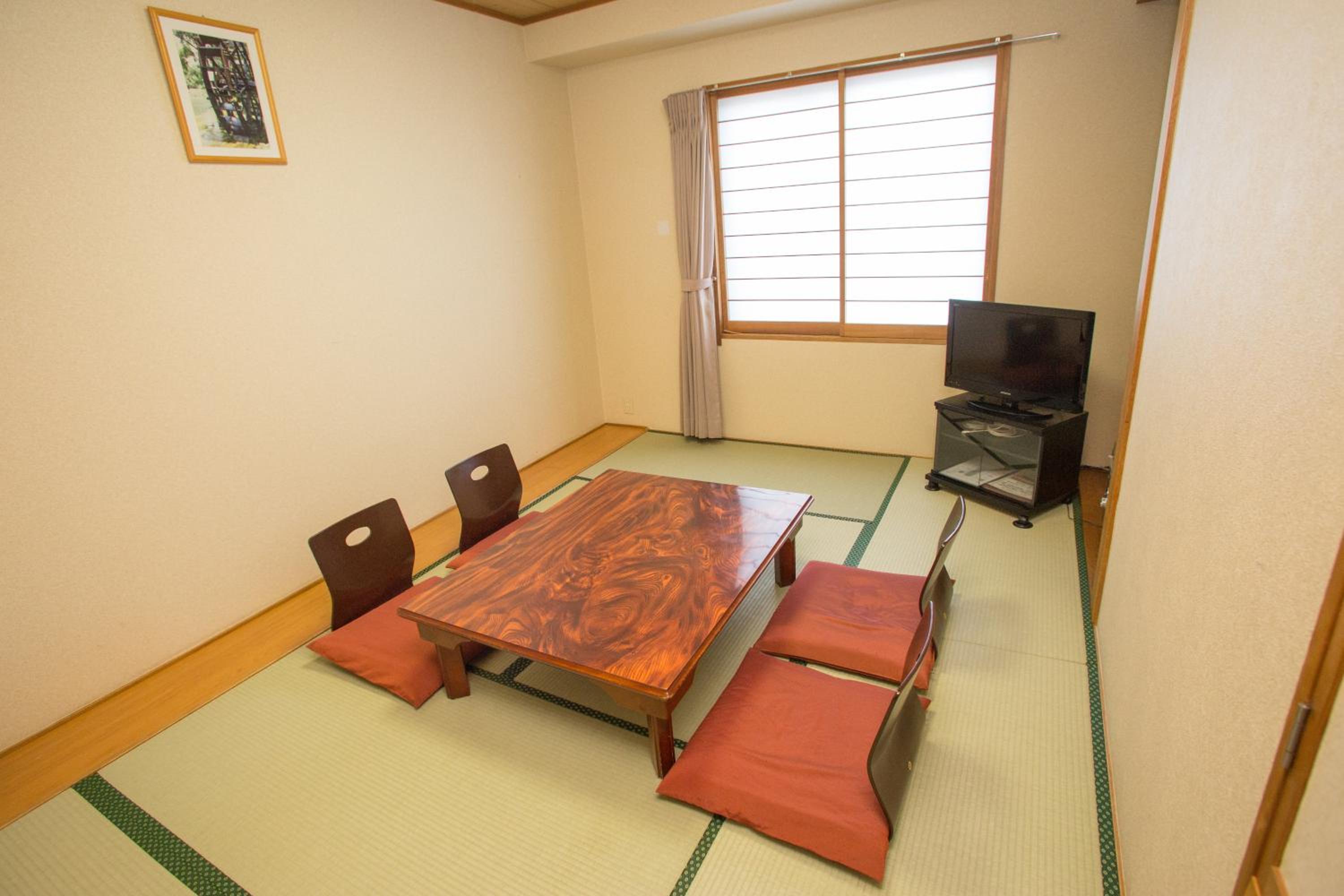 Japanese-Style Room