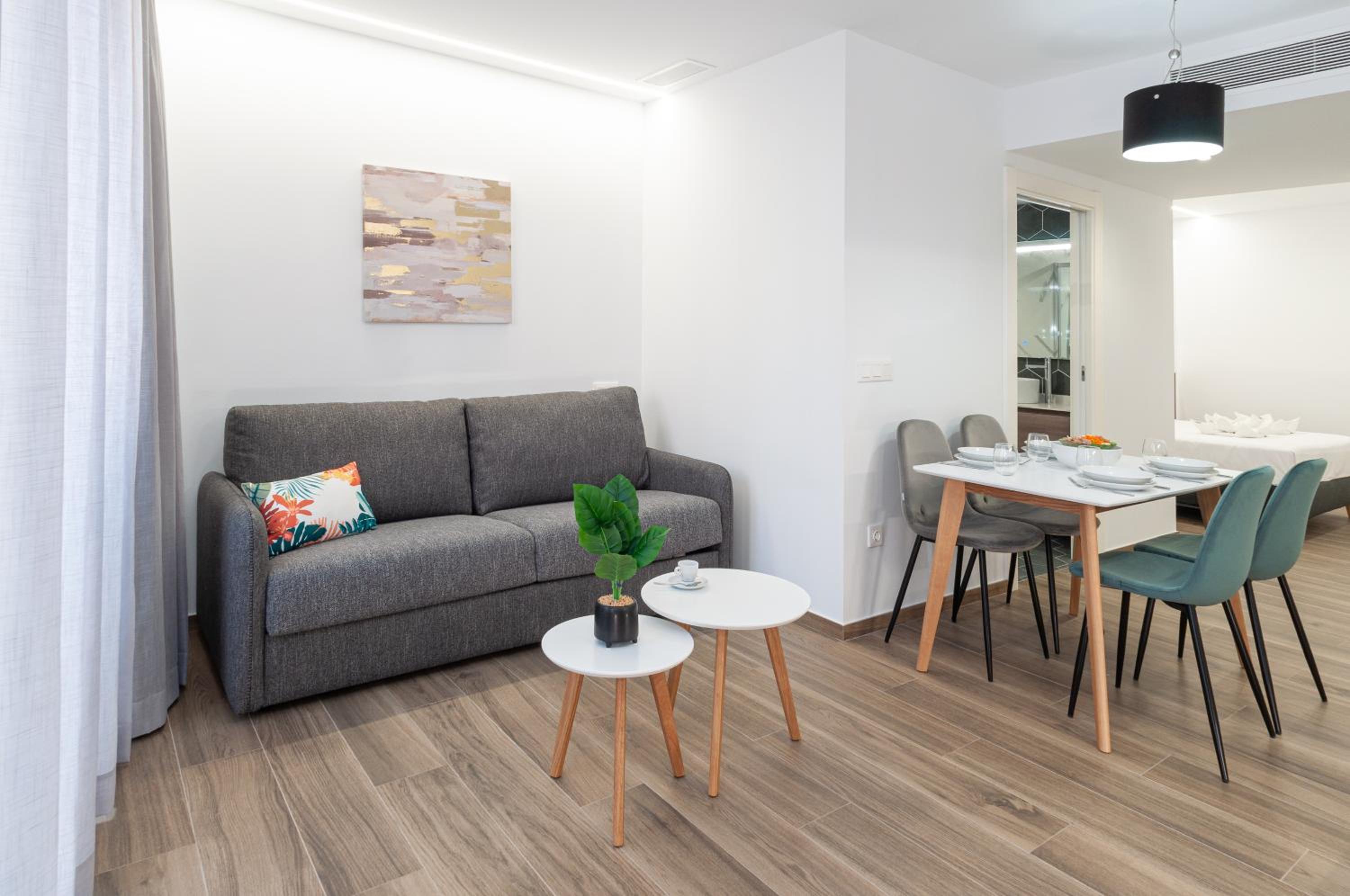 One-Bedroom Apartment - Photo 10