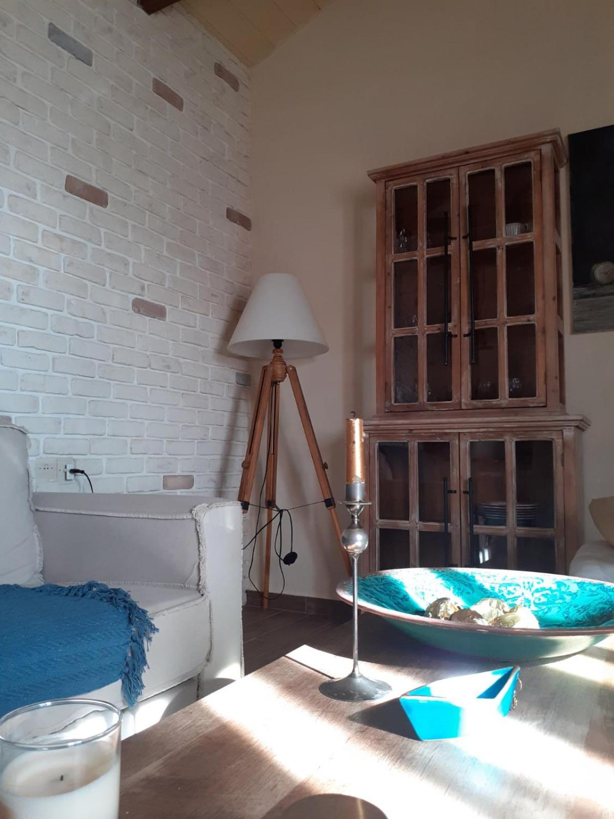 One-Bedroom House - Photo 7