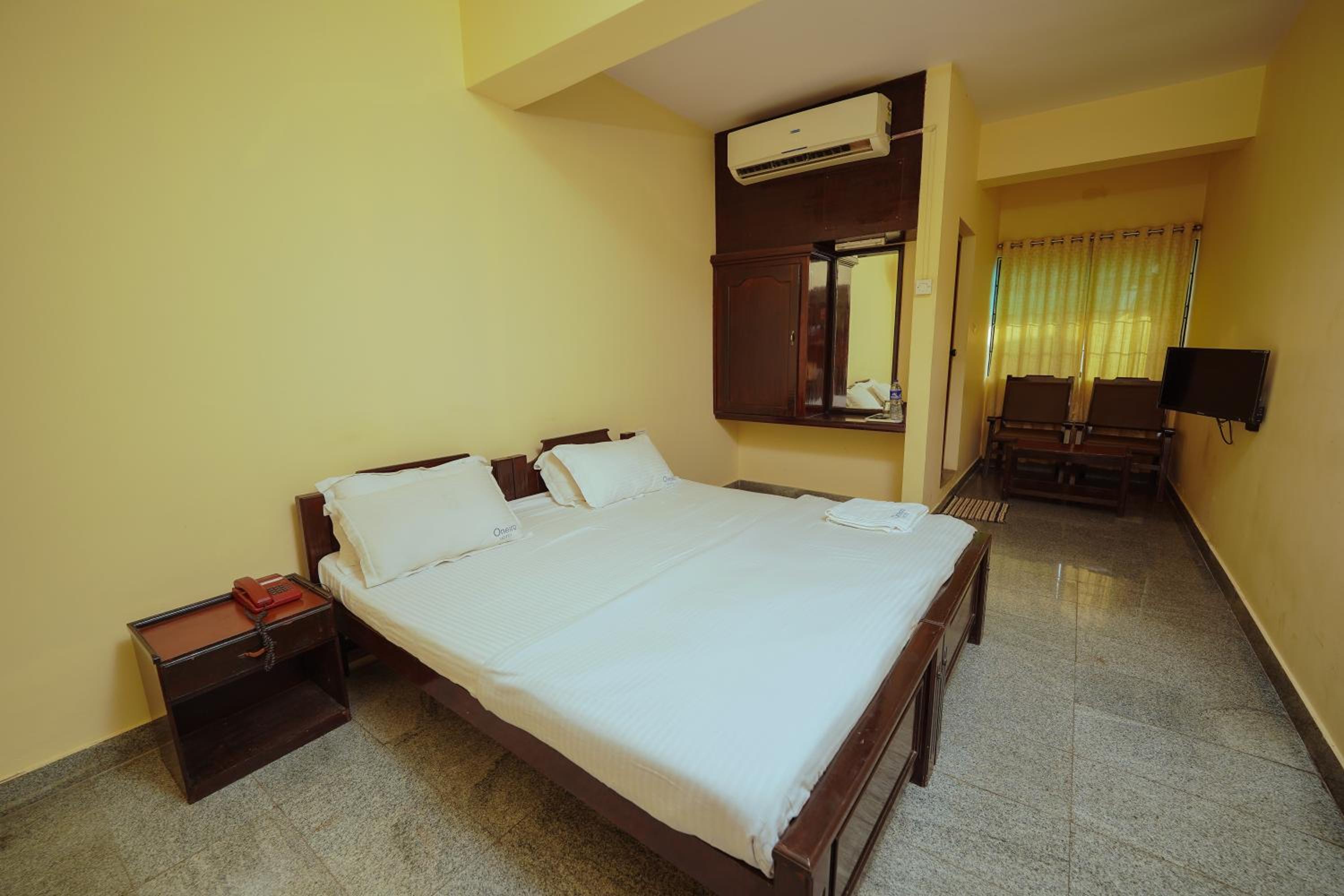 Deluxe Double Room photo 2