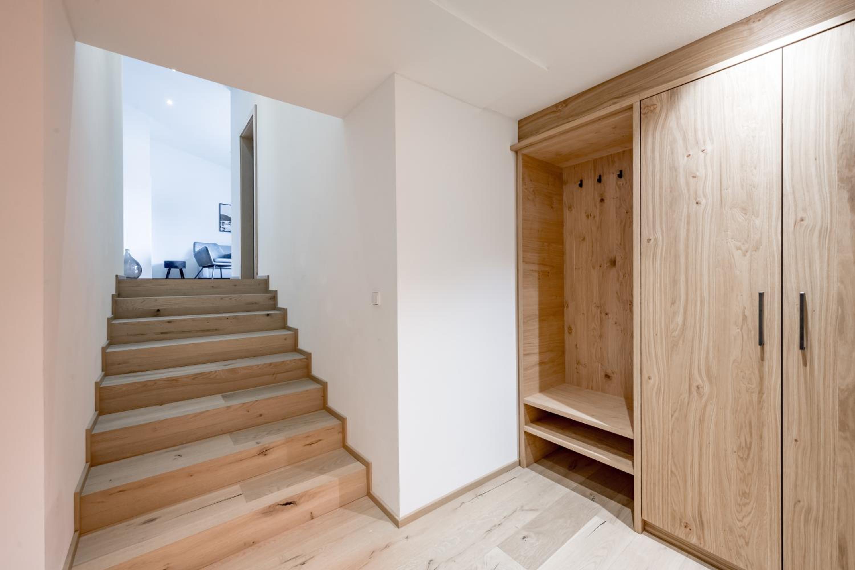 Suite - Photo 1