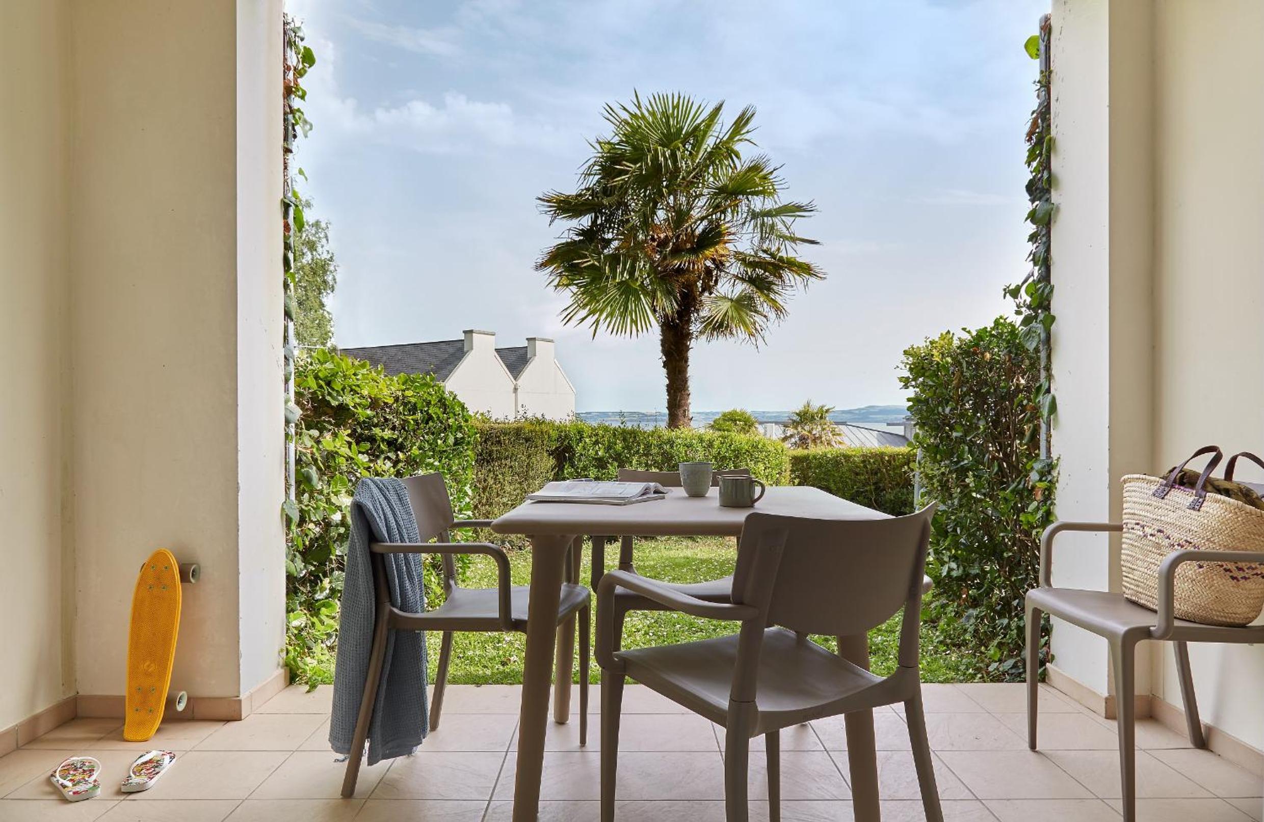 One-Bedroom Apartment with Terrace or Balcony (4 people) - Sea View - Photo 2