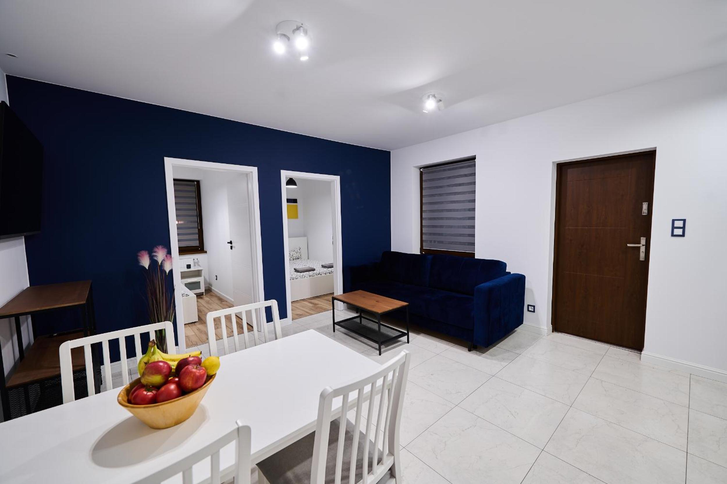 Deluxe Family Suite - Photo 1
