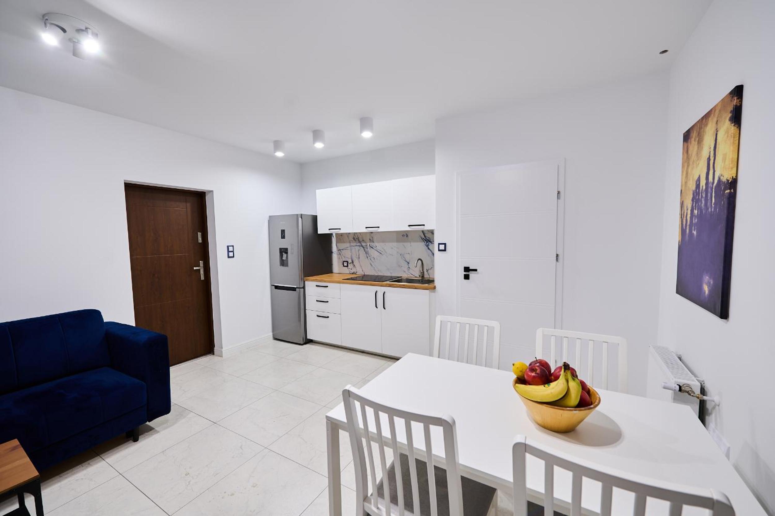Deluxe Family Suite - Photo 3