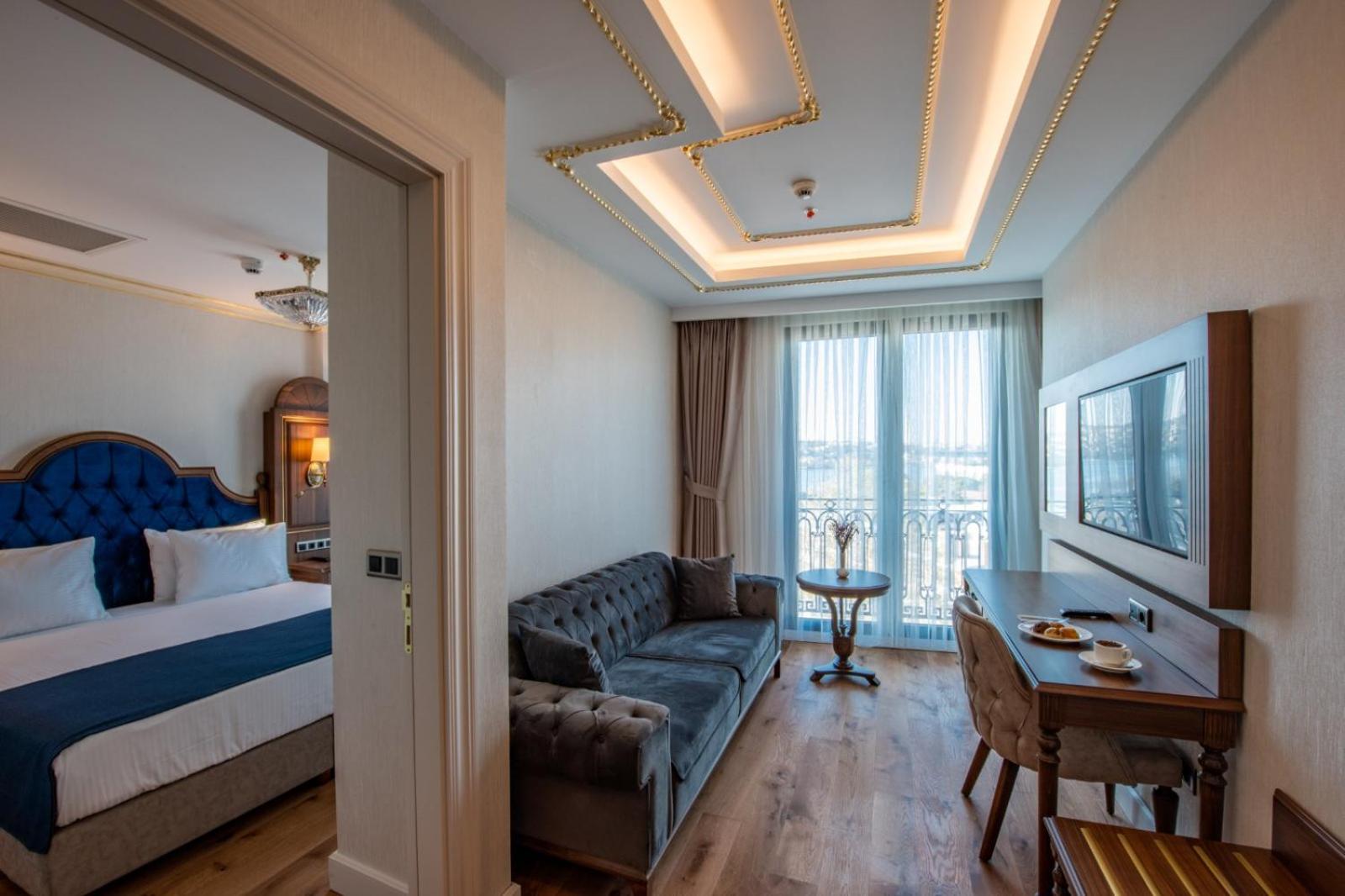 Deluxe Double Room With Sea View