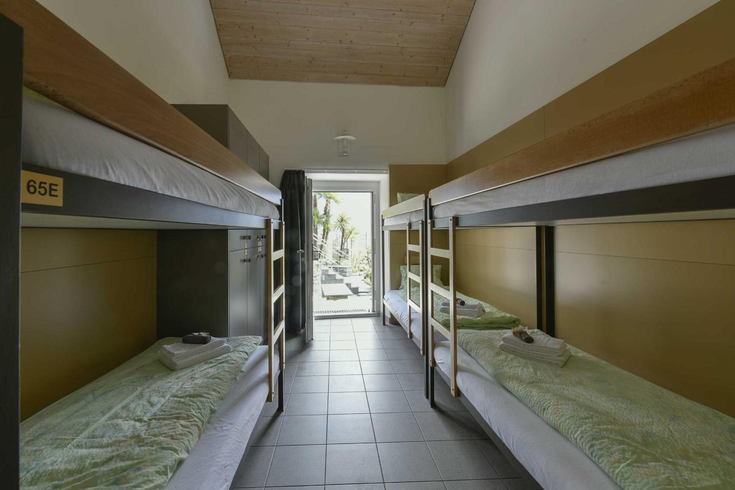 Bed in 6-Bed Female Dormitory Room photo 2