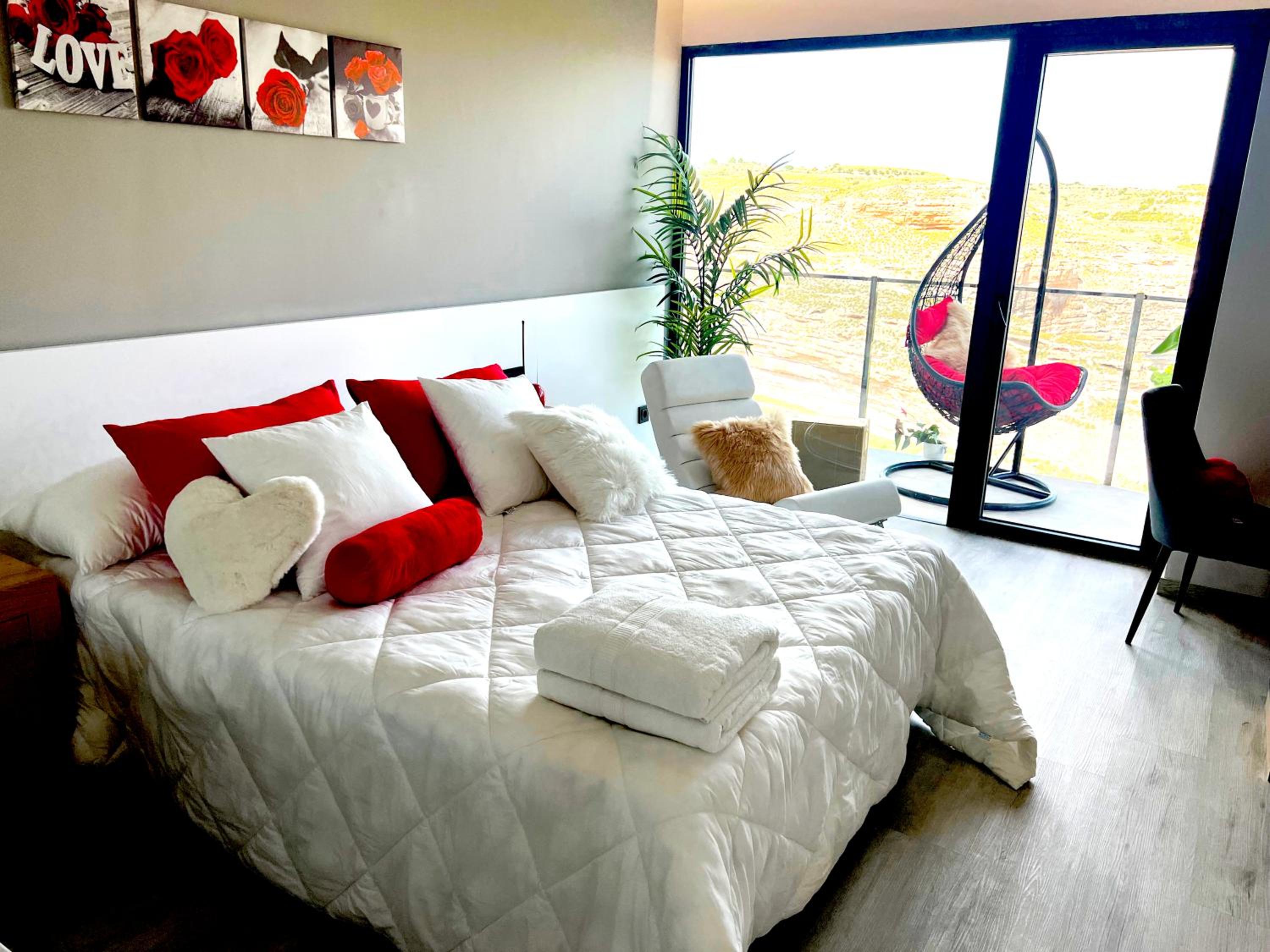 Suite with Spa Bath - Photo 9