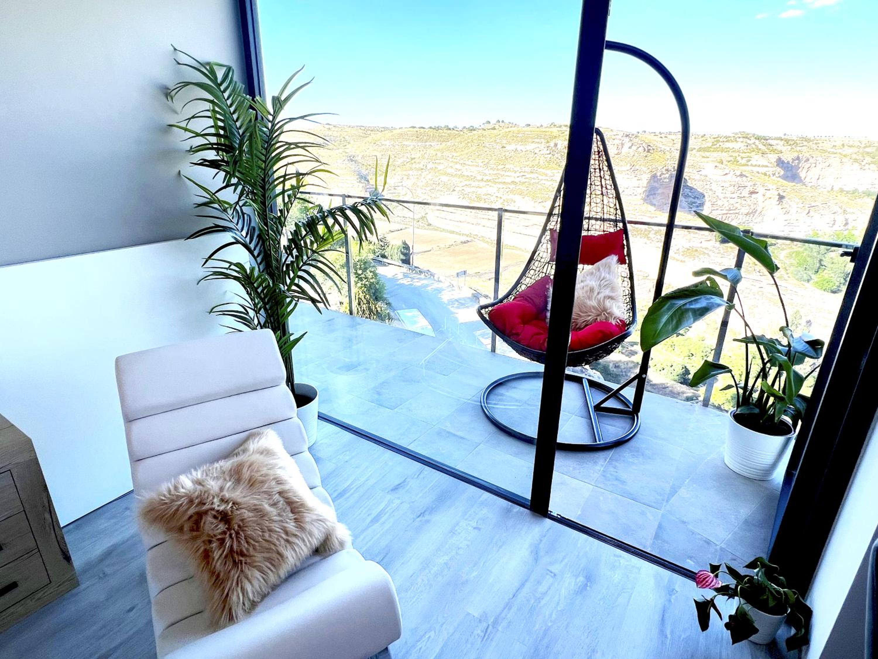 Suite with Spa Bath - Photo 6