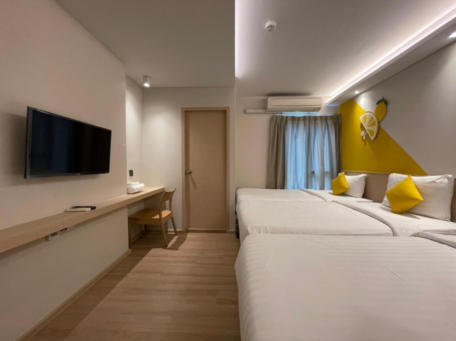 Deluxe Triple Room photo 2