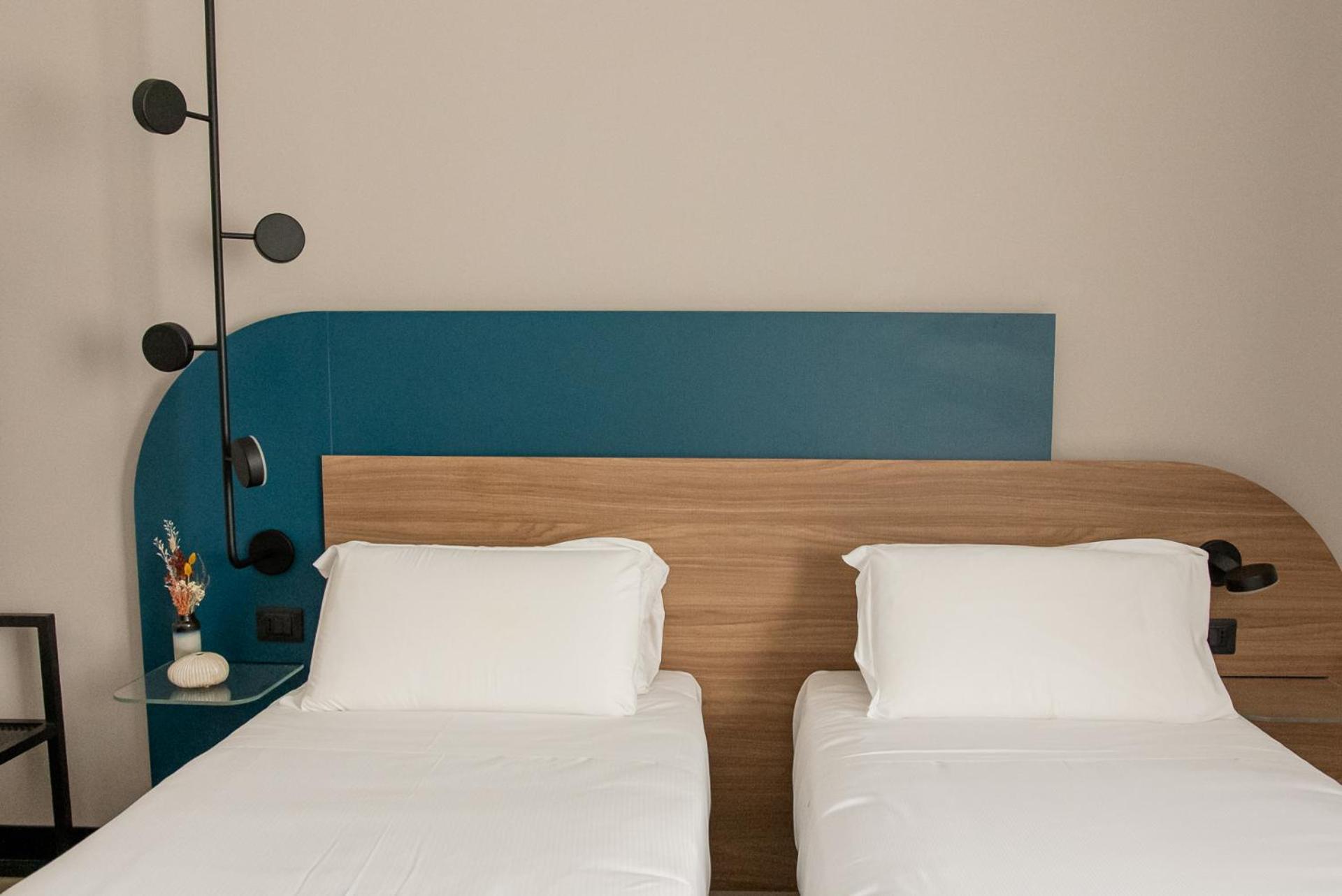 Superior Connecting Rooms