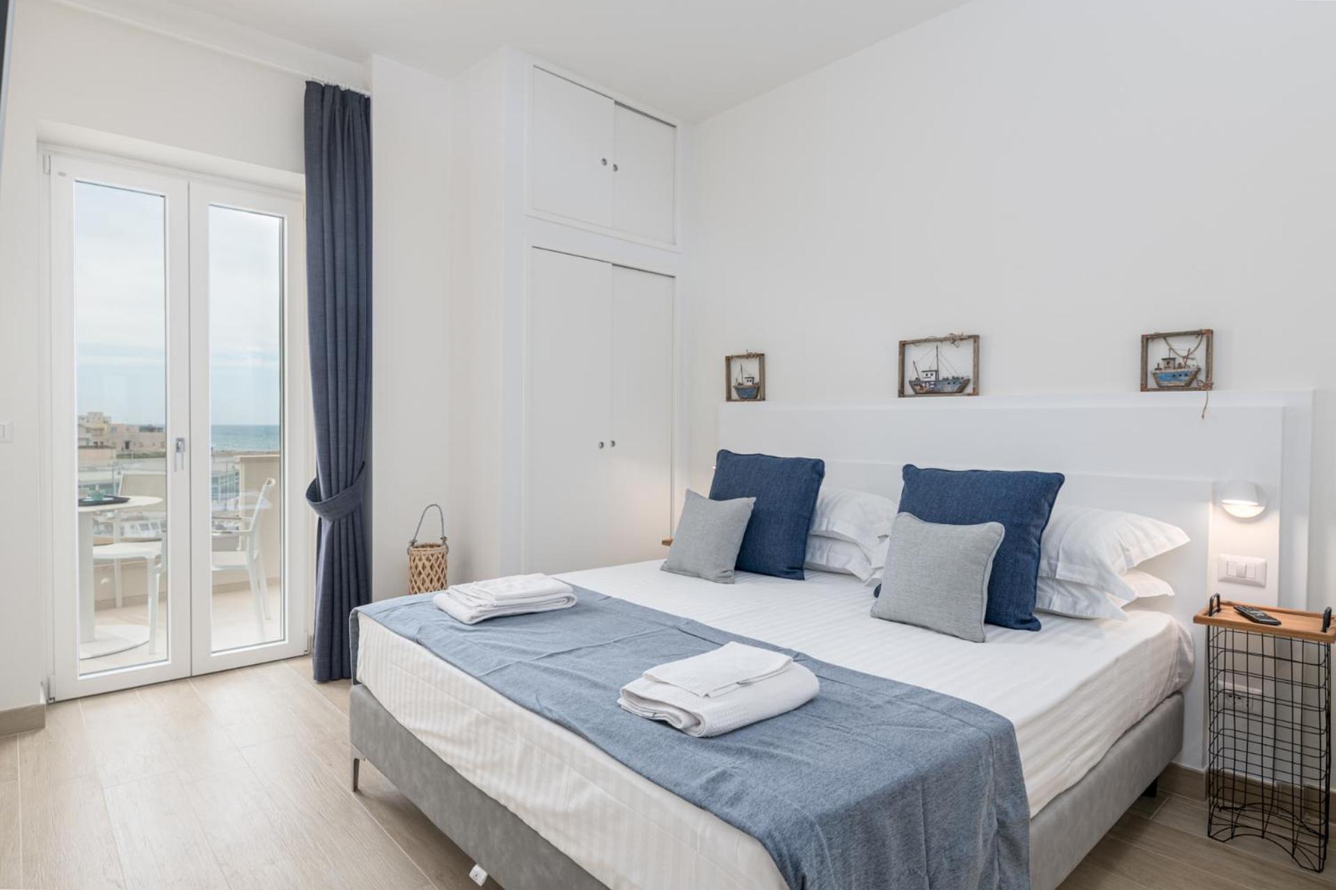 Double Room with Sea View photo 1