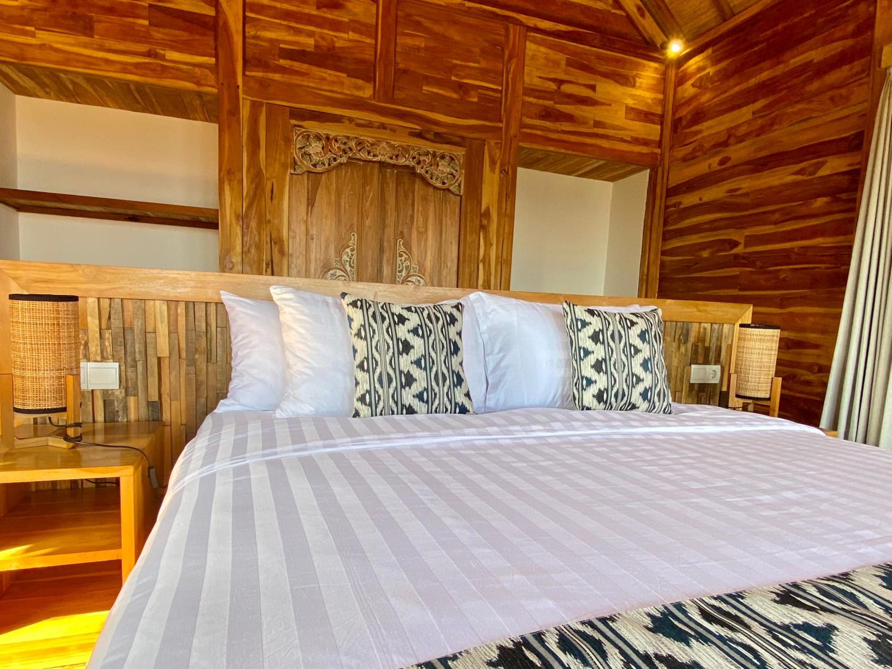 Deluxe Double Room with Sea View - Photo 4