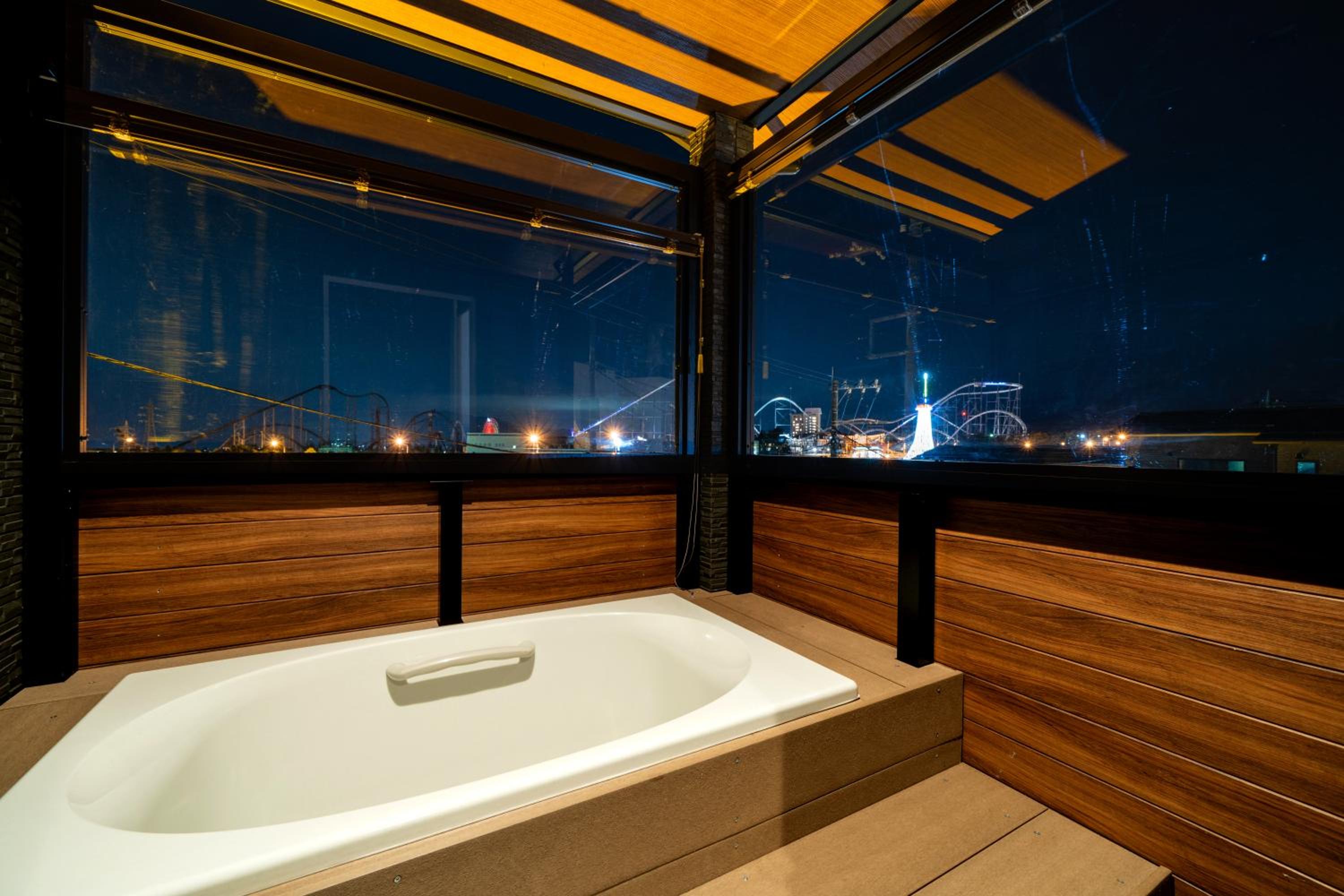 Balcony Villa with Mt. Fuji View Bath - Type A - Photo 31