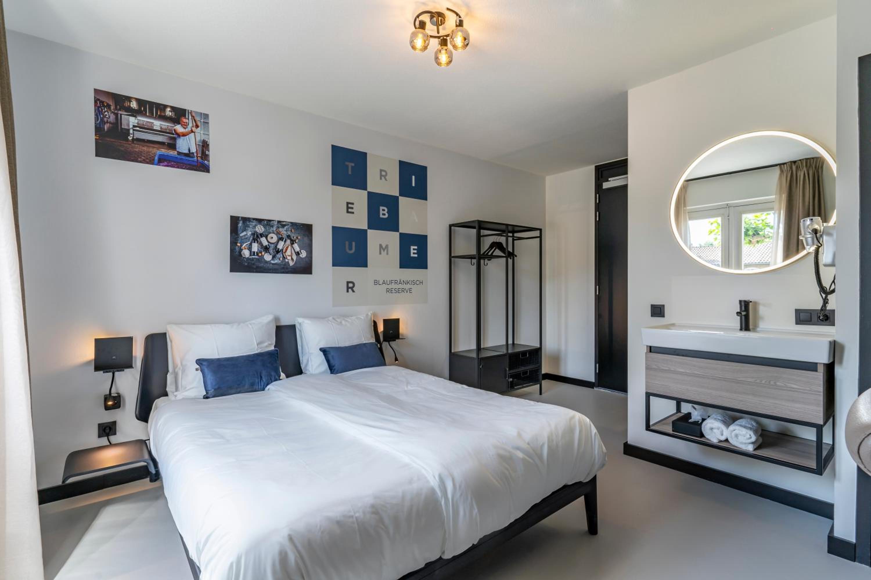 Comfort Room - Photo 3