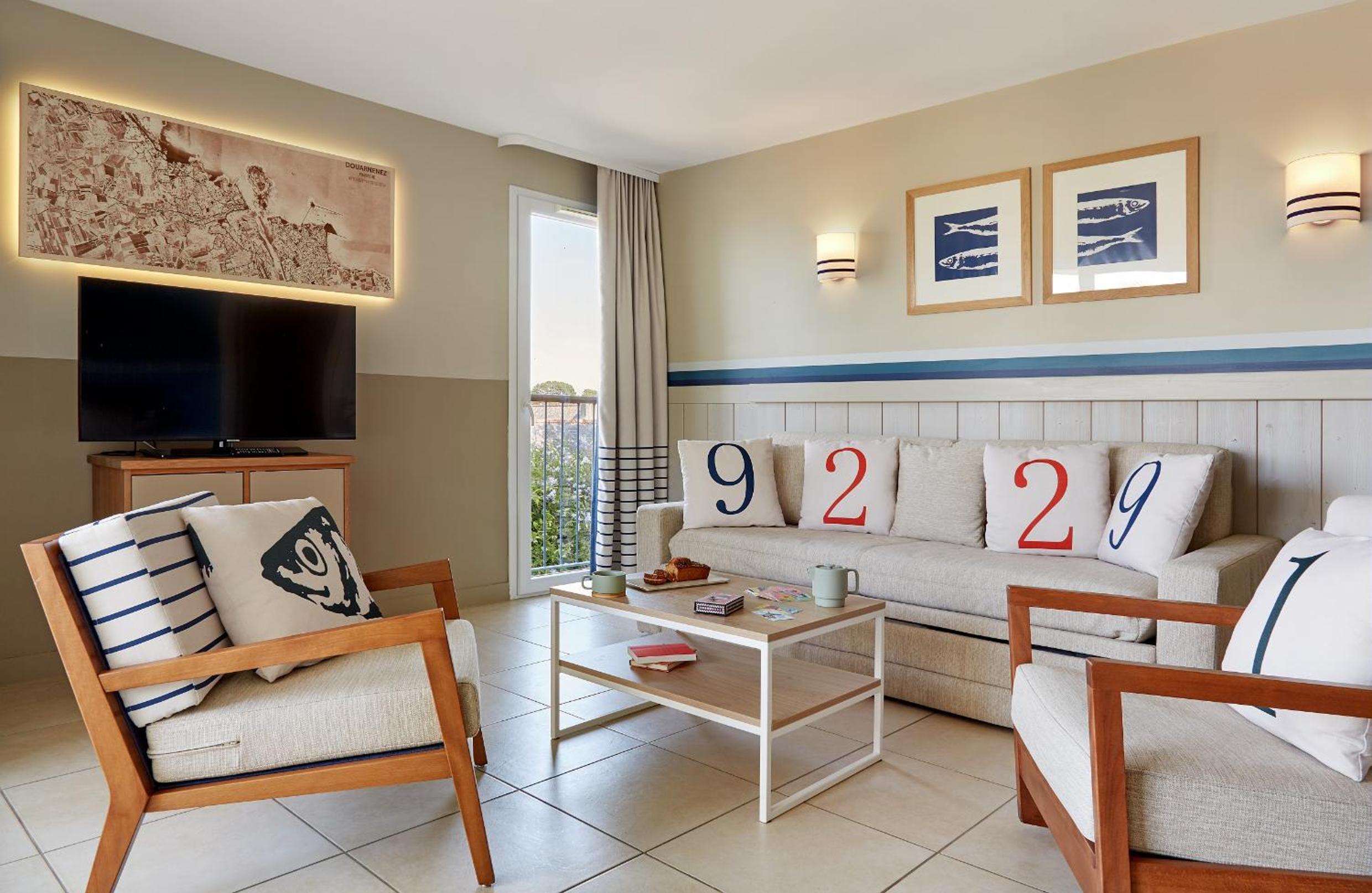 One-Bedroom Apartment with Sleeping Alcove and Terrace or Balcony (6 people) - Sea View photo 3