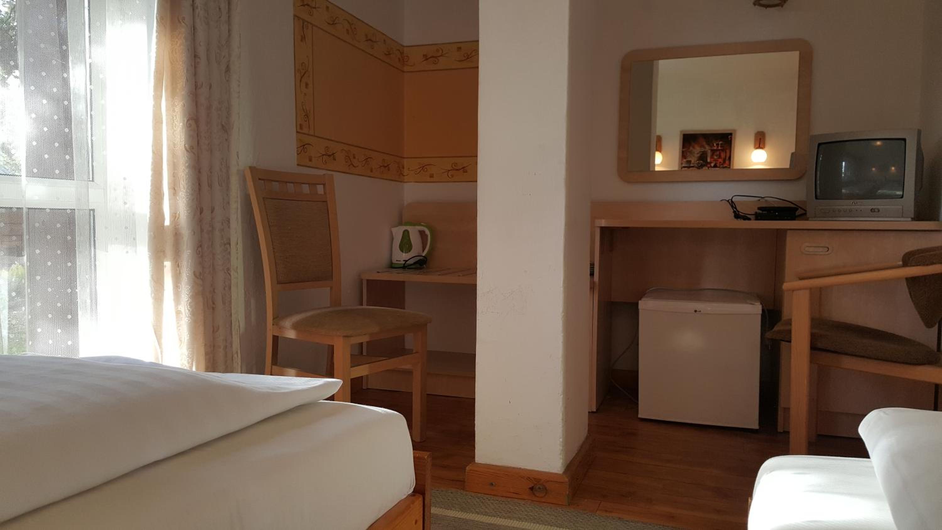 Double or Twin Room photo 3