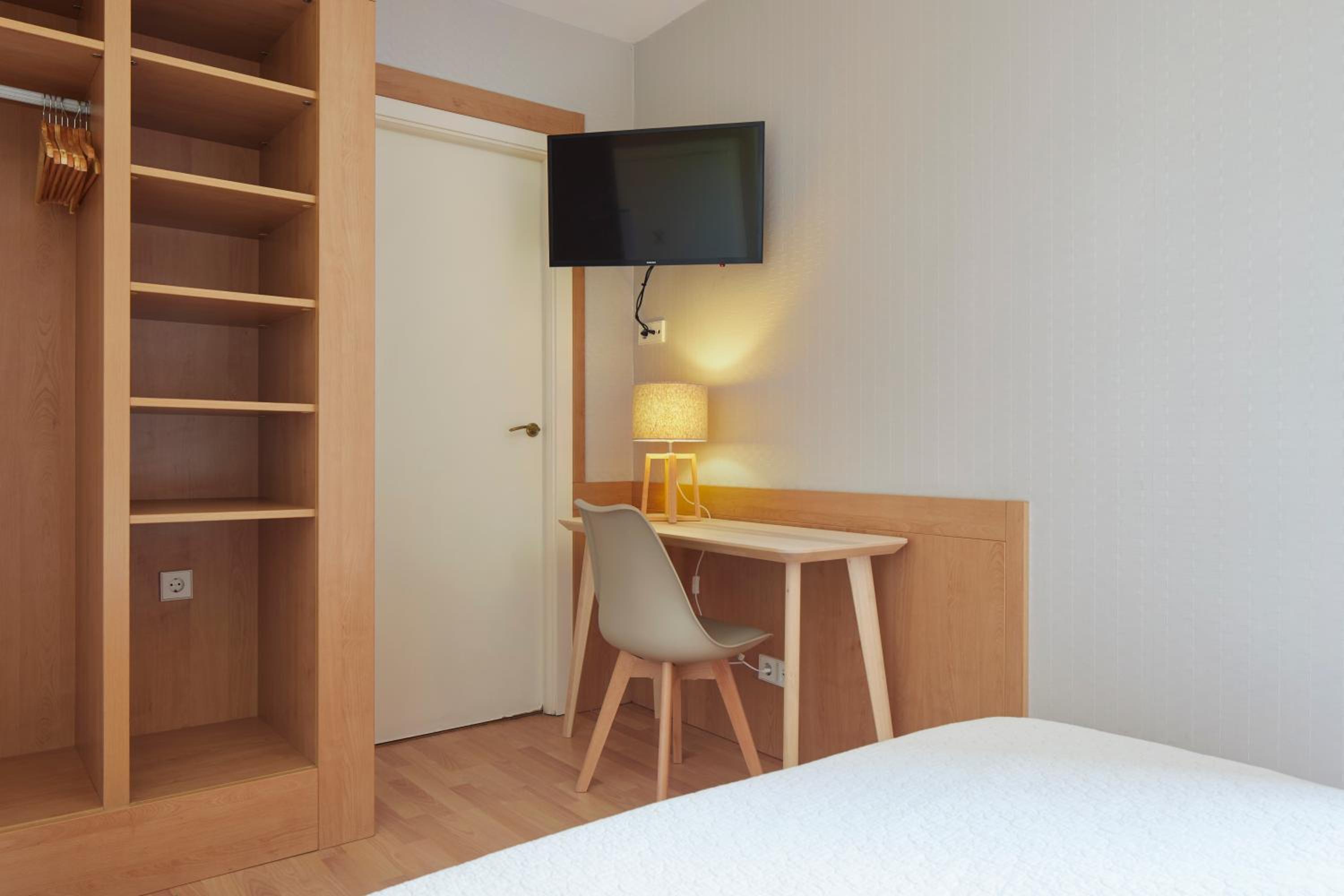 Small Double Room photo 2