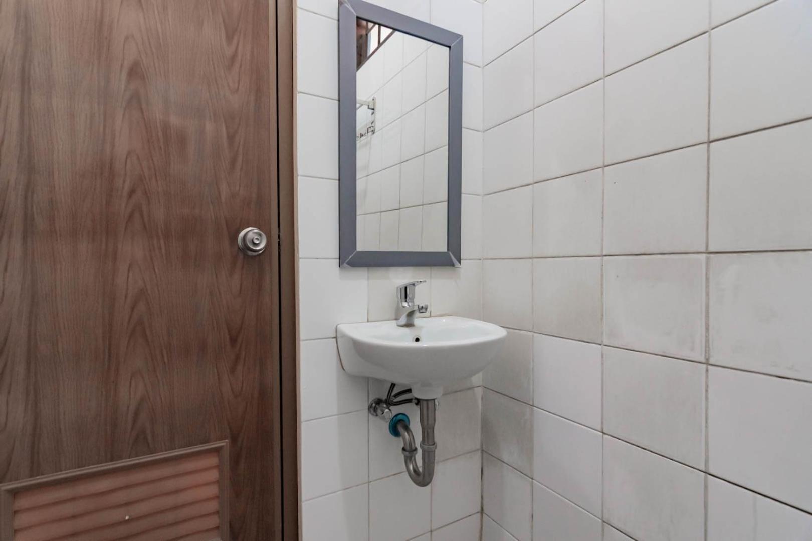 Standard Double Room - Photo 4