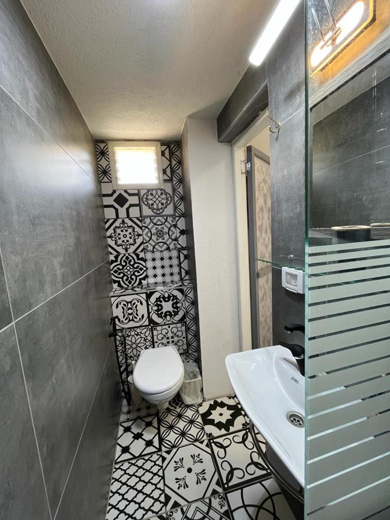 Two-Bedroom Apartment - Photo 6